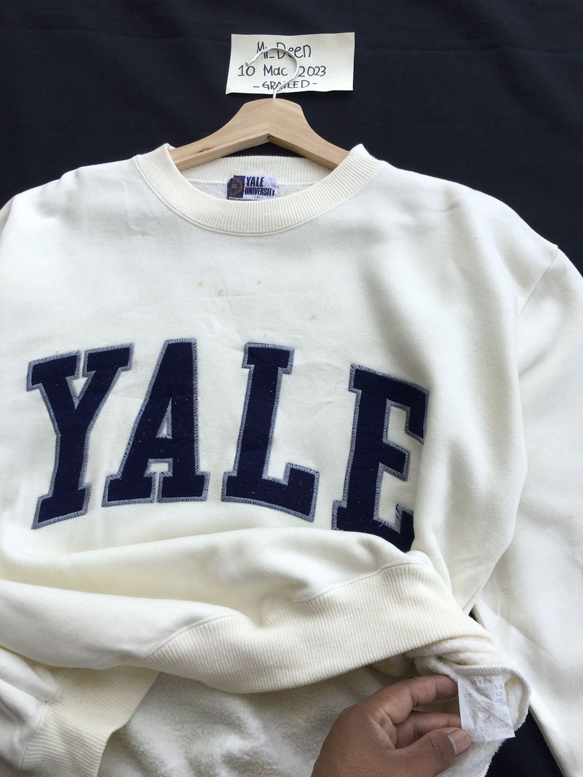 Vintage Rare Vintage Yale University Big Spellout Sweatshirt Size US L / EU 52-54 / 3 - 11 Thumbnail