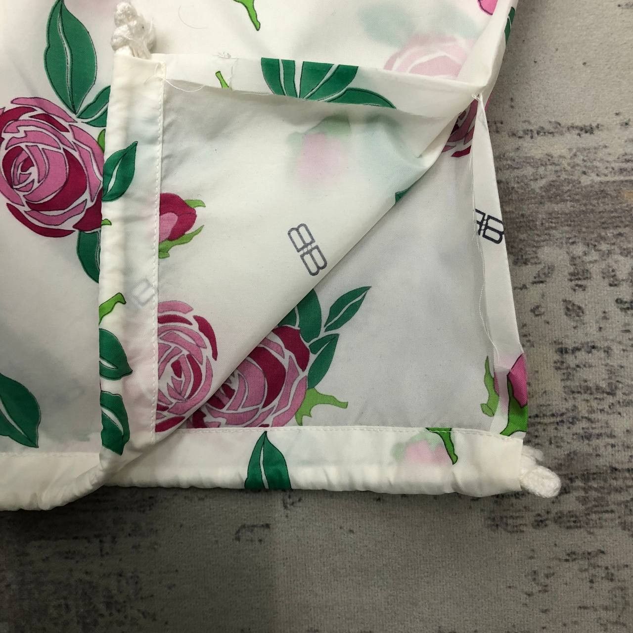 Balenciaga P389 BALENCIAGA SPORTS FLOWER FULLPRINT SEE THROUGHT PANTS Size 30" / US 8 / IT 44 - 7 Thumbnail