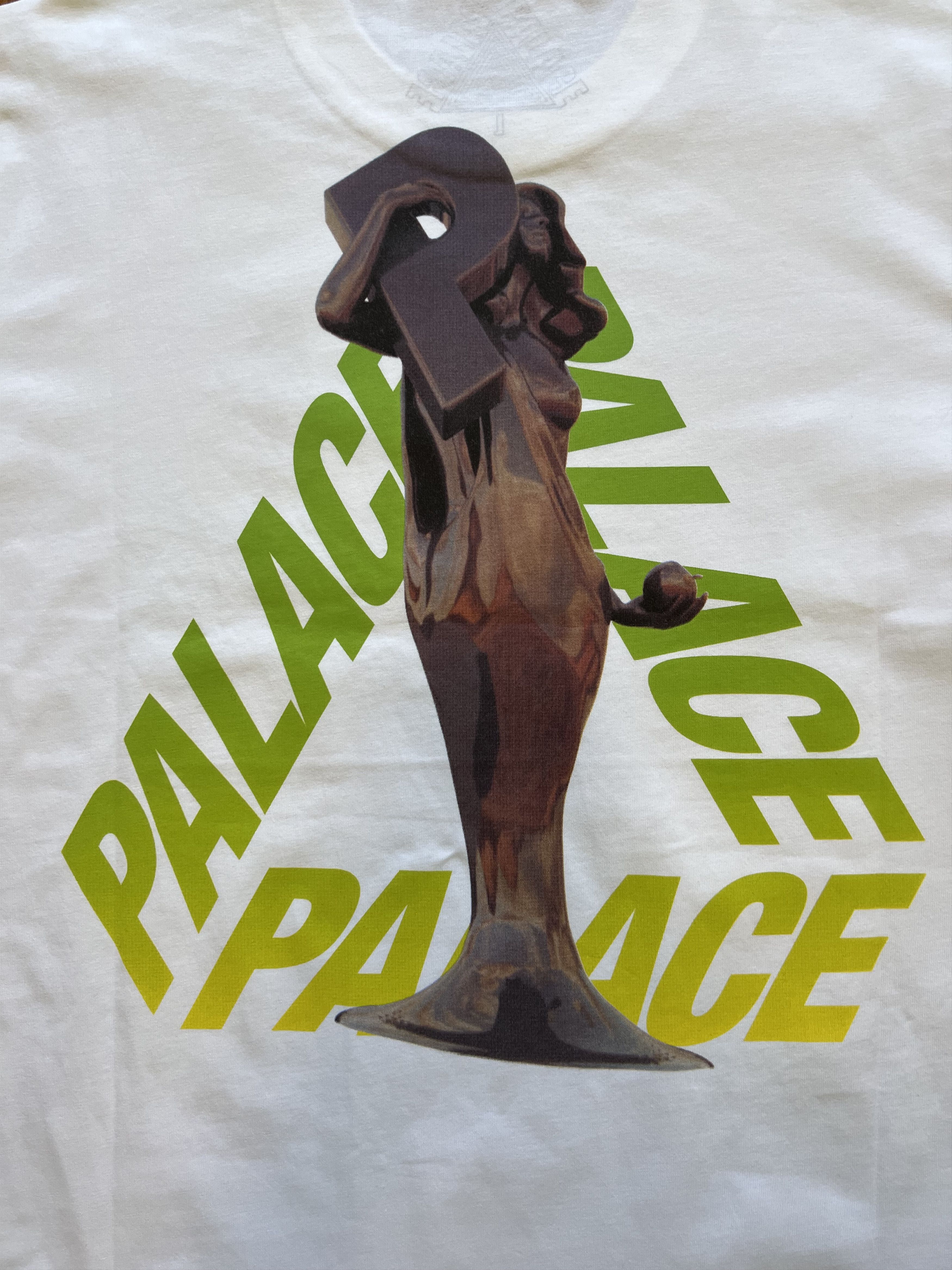 Palace 💚 2019 Palace Rolls P3 T-Shirt White Large NEW Size US L / EU 52-54 / 3 - 8 Thumbnail