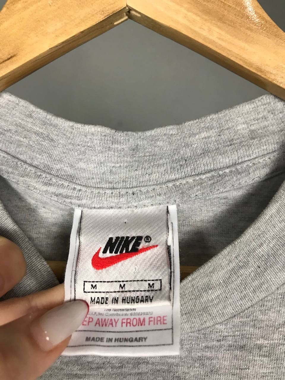 Nike Nike AIR swoosh vintage streetwear center logo tee Size US M / EU 48-50 / 2 - 4 Thumbnail