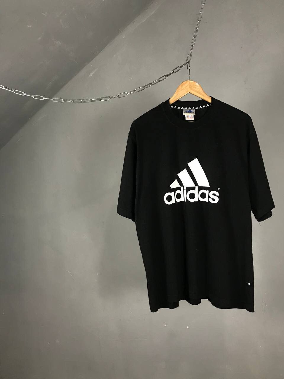 Adidas Adidas Vintage Big Logo Sportwear Tee Size US XXL / EU 58 / 5 - 1 Thumbnail