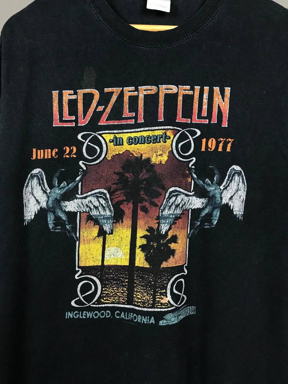 Led Zeppelin Led Zeppelin 2007 vintage rock band tee Size US M / EU 48-50 / 2 - 3 Thumbnail