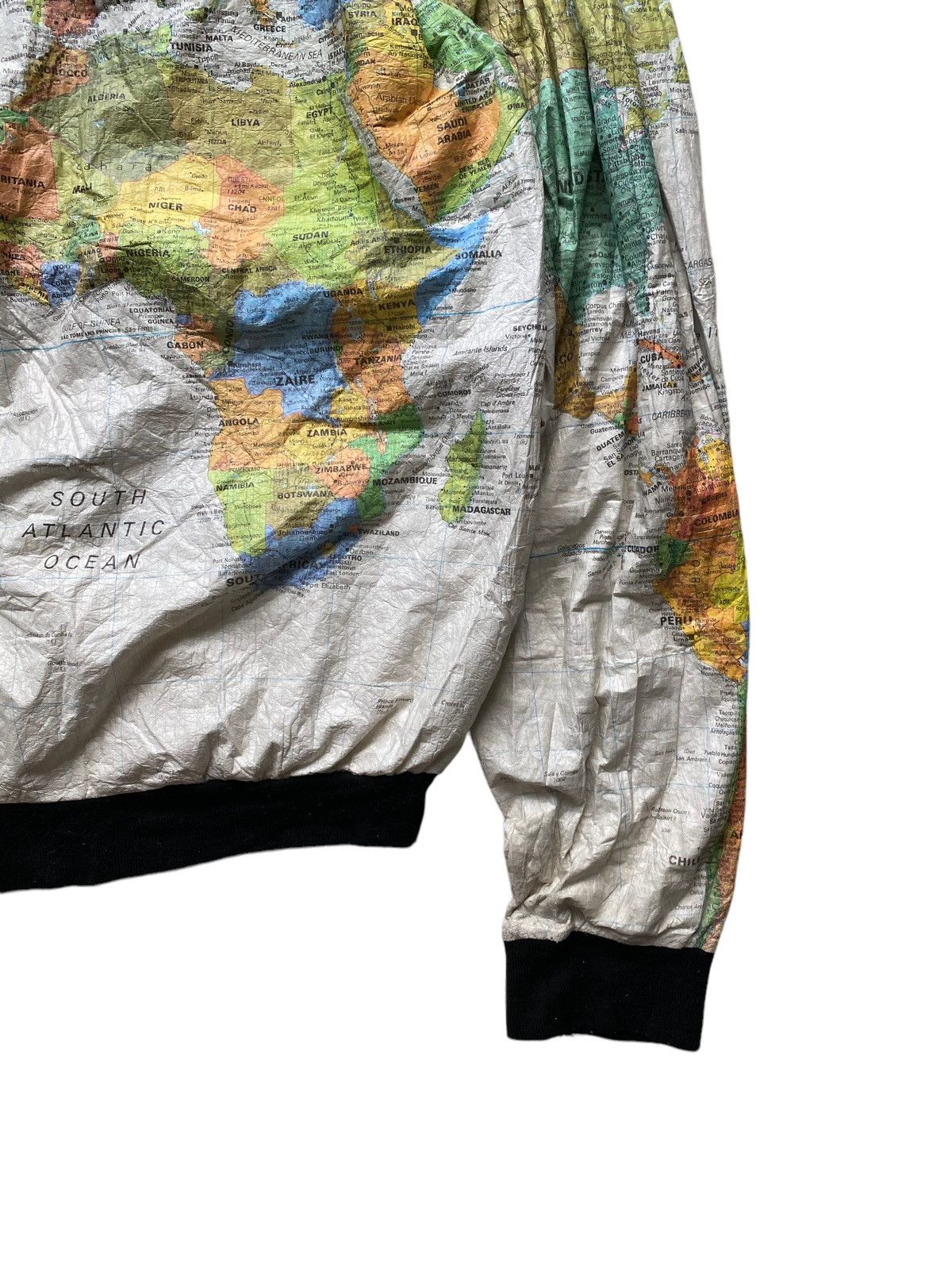 Band Tees × Vintage Vintage made in usa Rare 80s World Map Kurt Cobain Nirvana Size US L / EU 52-54 / 3 - 10 Thumbnail