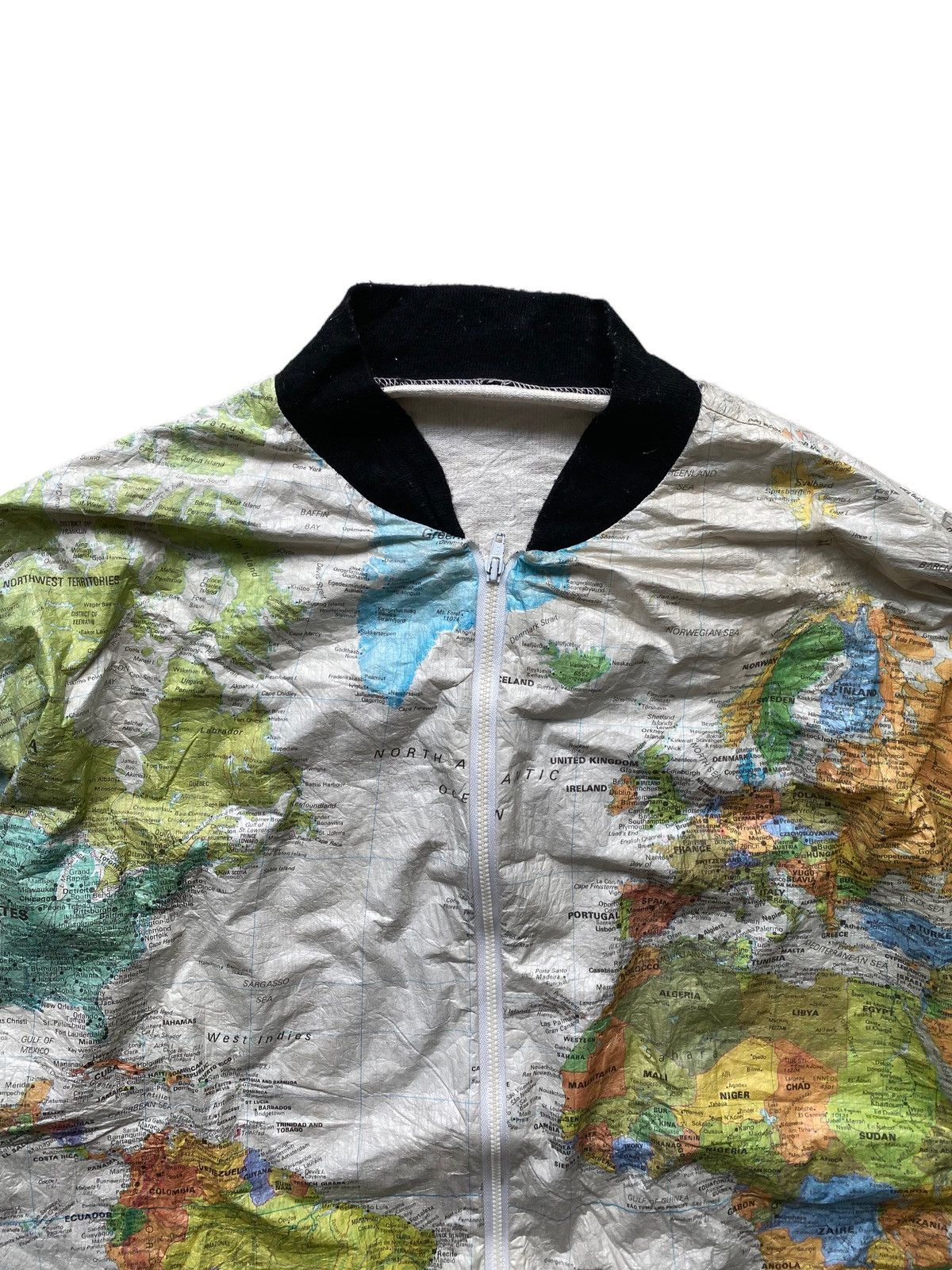 Band Tees × Vintage Vintage made in usa Rare 80s World Map Kurt Cobain Nirvana Size US L / EU 52-54 / 3 - 9 Thumbnail