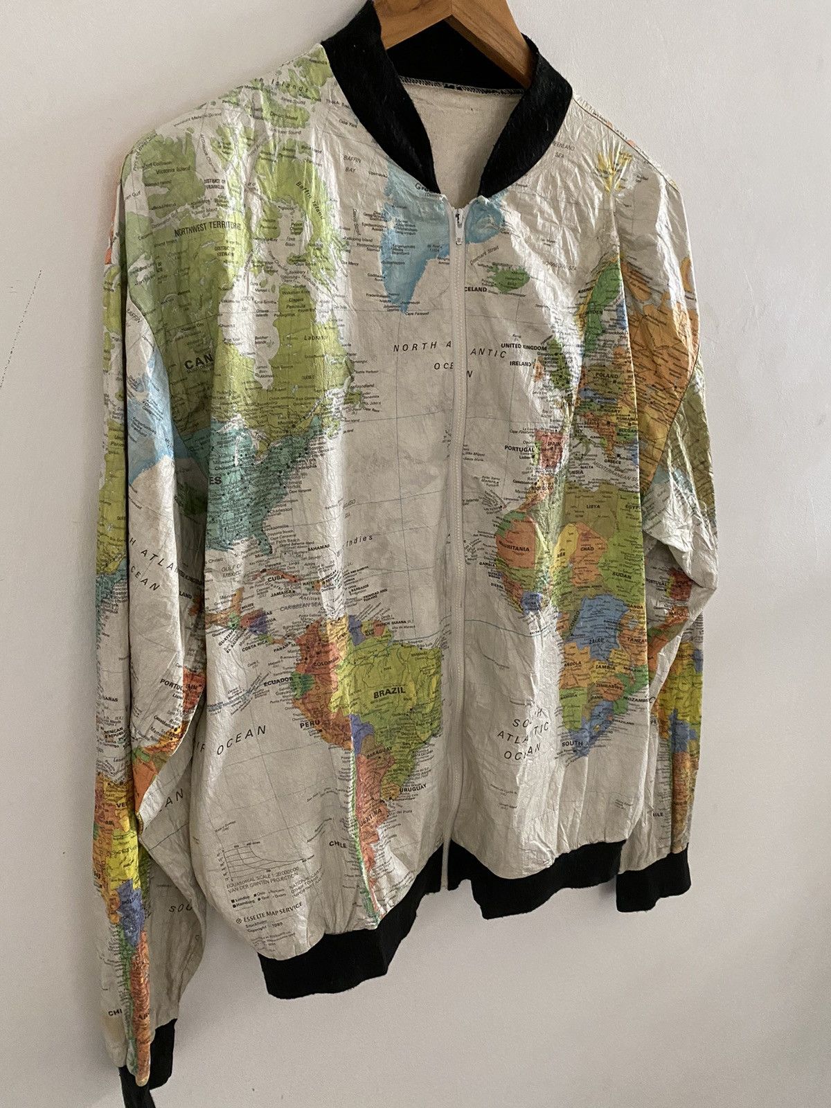 Band Tees × Vintage Vintage made in usa Rare 80s World Map Kurt Cobain Nirvana Size US L / EU 52-54 / 3 - 3 Thumbnail