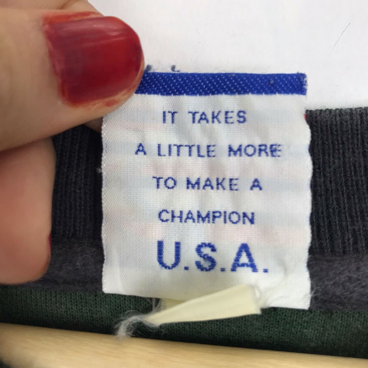 Champion Vintage 90s CHAMPION USA Raglan Green Sweatshirt Size US L / EU 52-54 / 3 - 5 Thumbnail