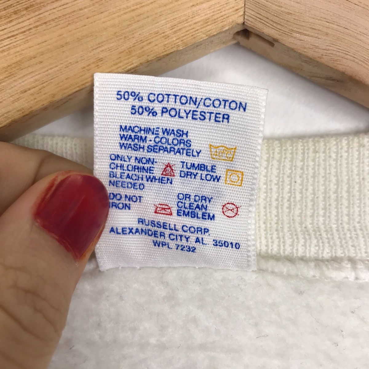 Vintage Vintage 90s SEAB ASSOCIATE Memorabilia White Sweatshirt Size US M / EU 48-50 / 2 - 5 Thumbnail