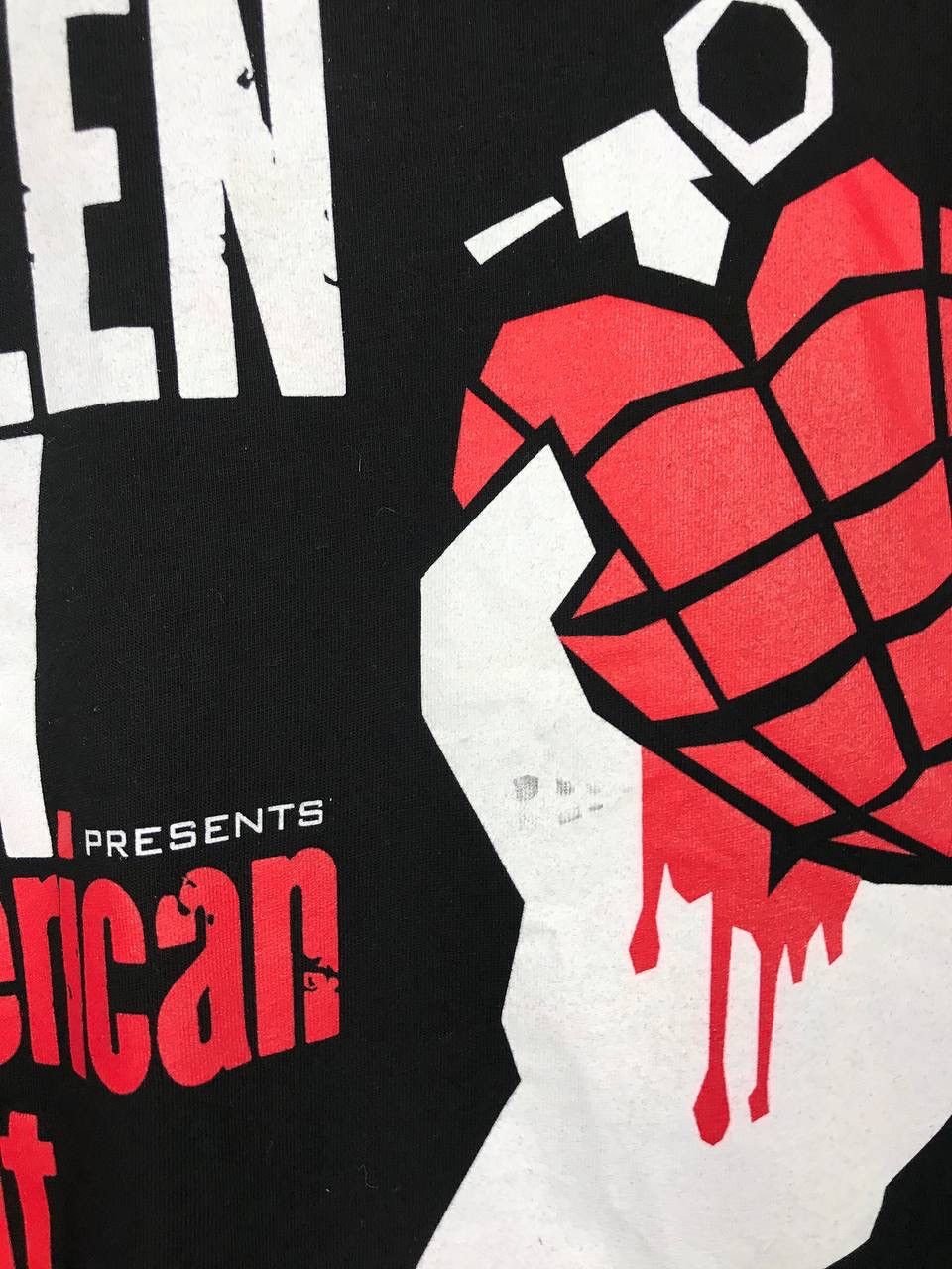 Band Tees Green Day vintage rock band tee Size US L / EU 52-54 / 3 - 6 Thumbnail