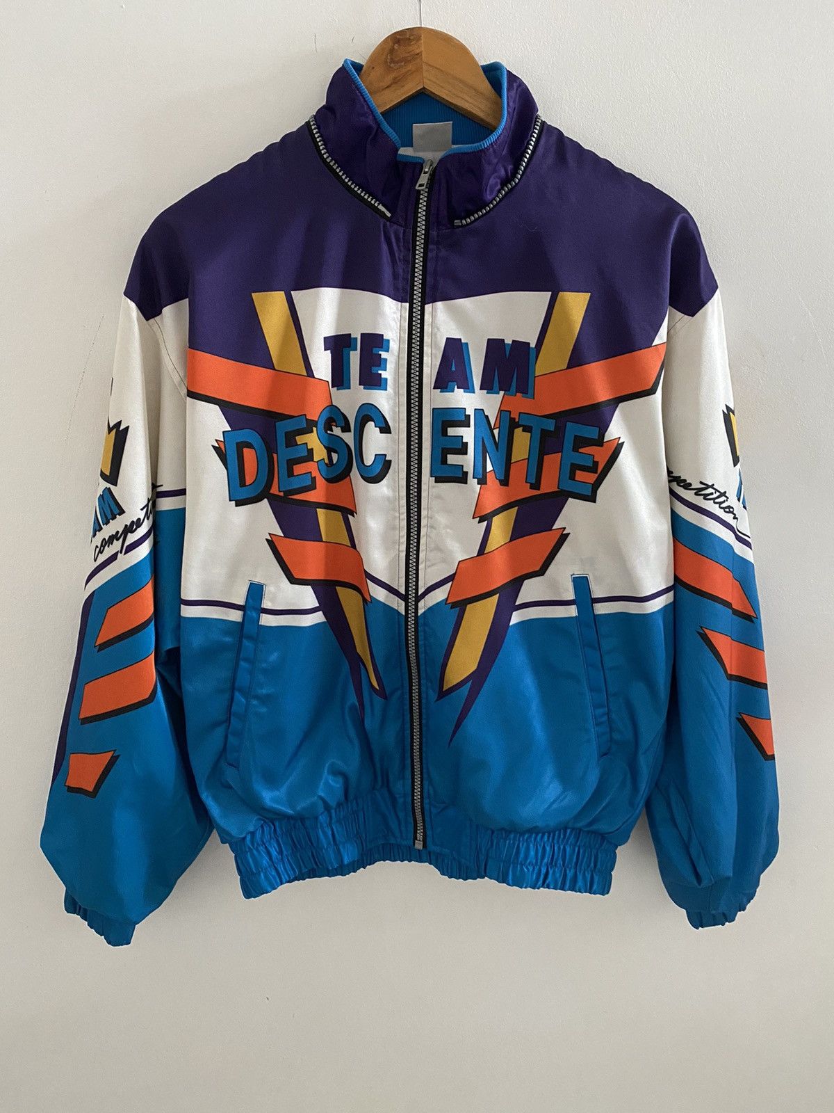 Descente Vintage Japanese Descente team Bomber jacket fullprint rare Size US L / EU 52-54 / 3 - 2 Thumbnail