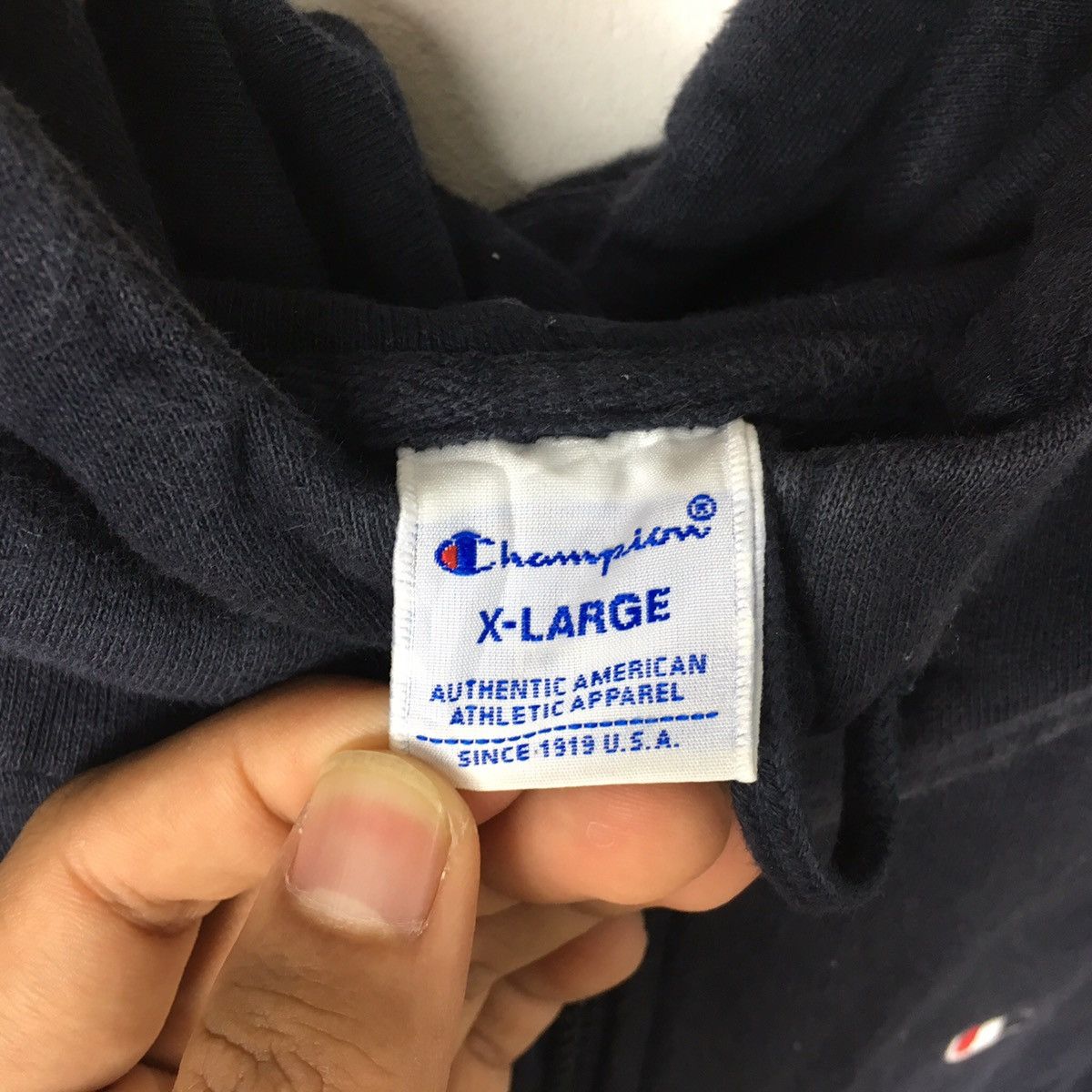 Champion CHAMPION Streetwear Sportswear Small Logo Hoodie Sweatshirt Size US XL / EU 56 / 4 - 3 Thumbnail