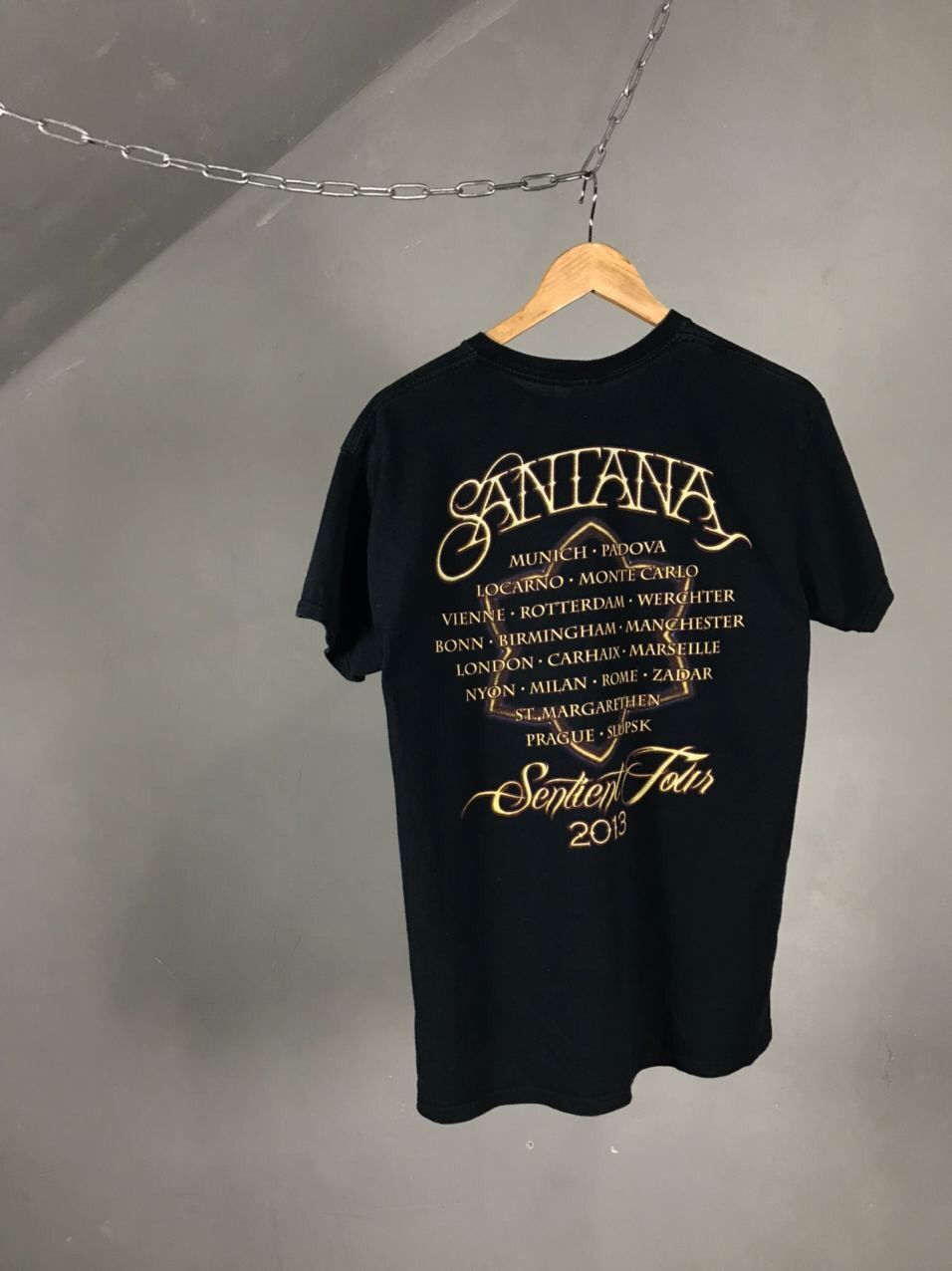Band Tees × Vintage Santana 2013 Vintage Band Tour Tee Size US M / EU 48-50 / 2 - 6 Thumbnail