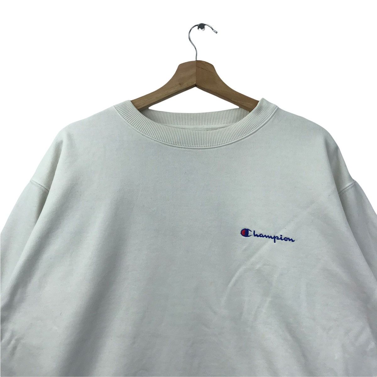 Vintage CHAMPION SCRIPT USA Small Logo Sportswear Grey