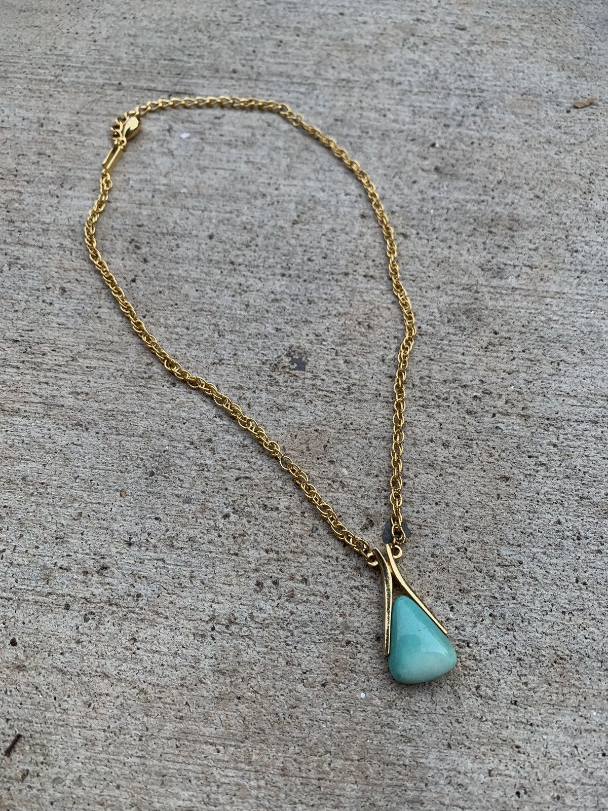 Jewelry × Vintage D'ORLAN NATURAL TURQUOISE WITH GOLD CHAIN NECKLACE Size ONE SIZE - 2 Thumbnail