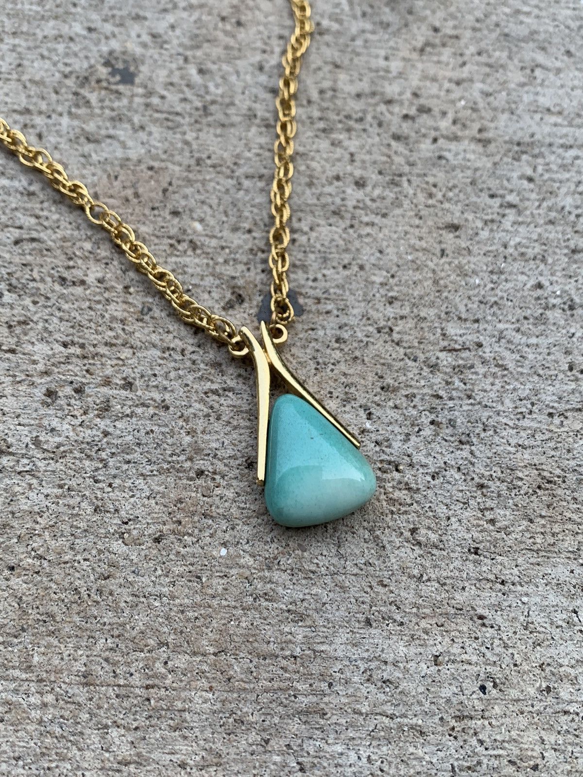 Jewelry × Vintage D'ORLAN NATURAL TURQUOISE WITH GOLD CHAIN NECKLACE Size ONE SIZE - 1 Thumbnail