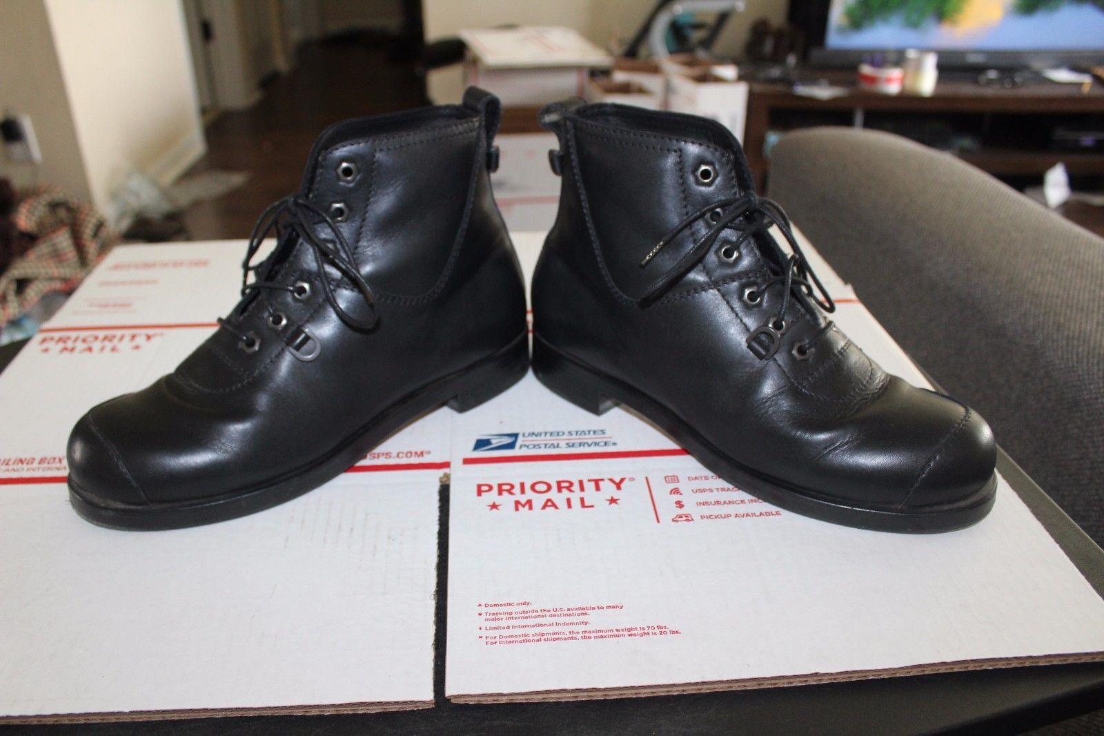 Helmut Lang HELMUT LANG ARCHIVE MADE IN INTALY COMBAT BOOT BLACK LEATHER SIZE 41 EU / 8 US Size US 8 / EU 41 - 10 Preview