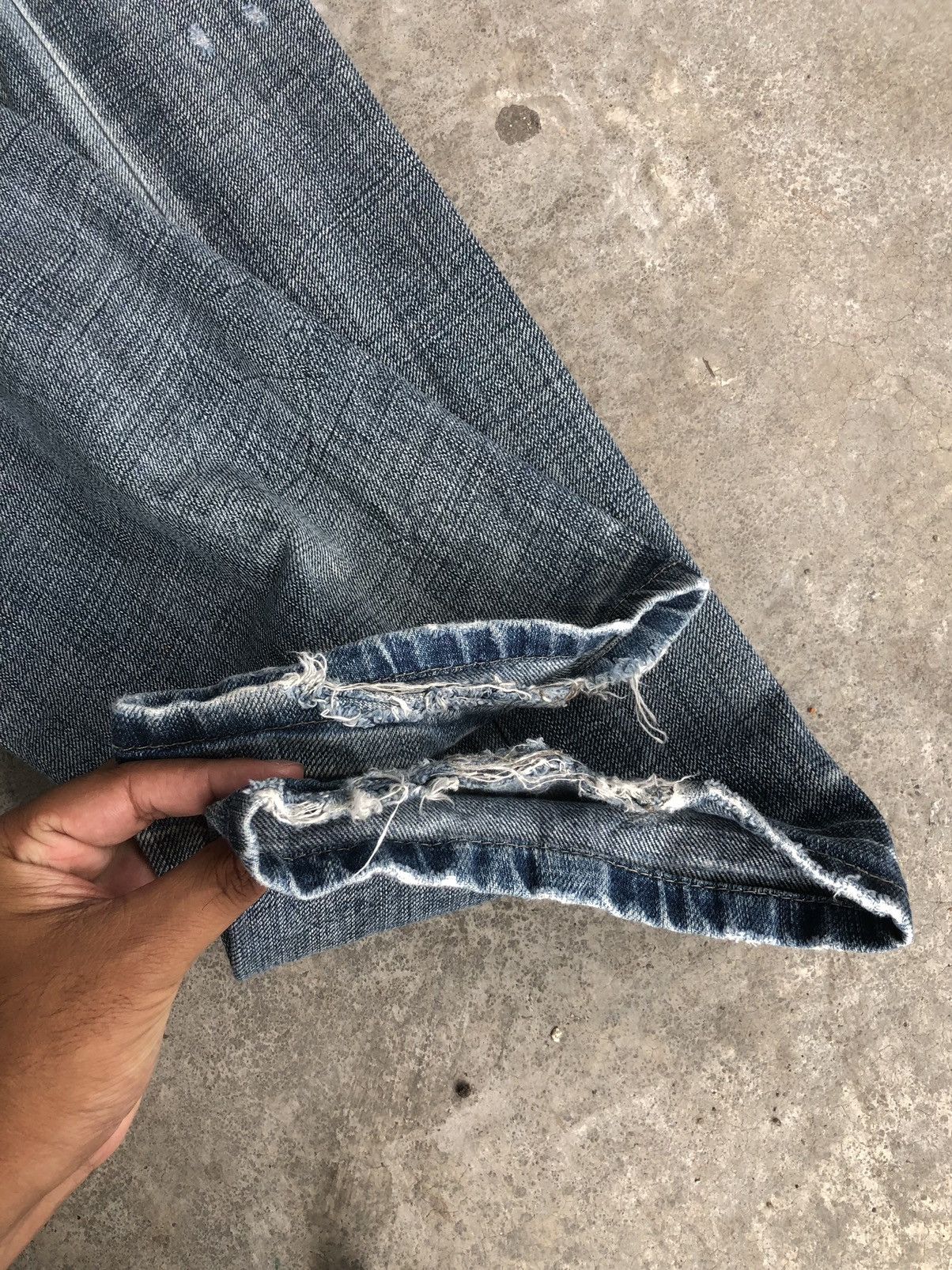 Marithe + Francois Girbaud Marithe Francois Girbaud Disteressed Denim Broken Size US 31 - 13 Thumbnail