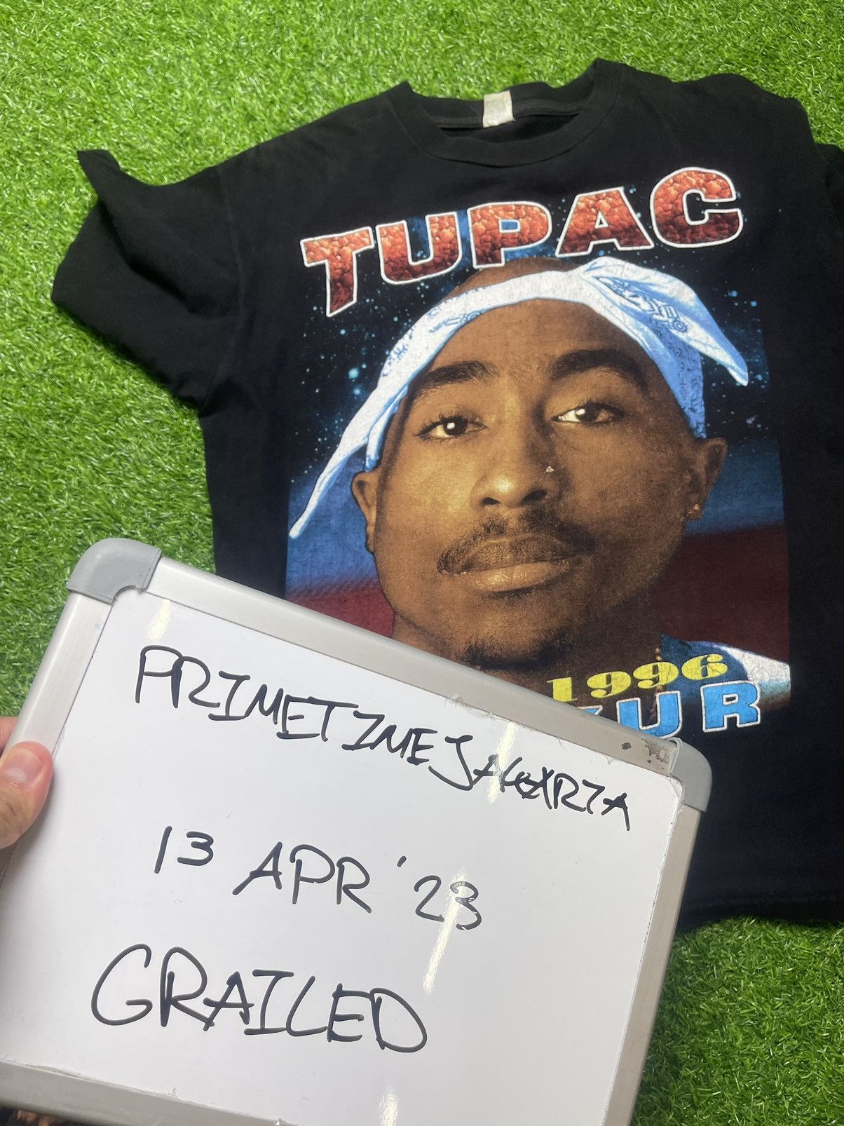 Vintage 90s 2pac “Againts All Odds” Rap Tee Size US XL / EU 56 / 4 - 7 Thumbnail
