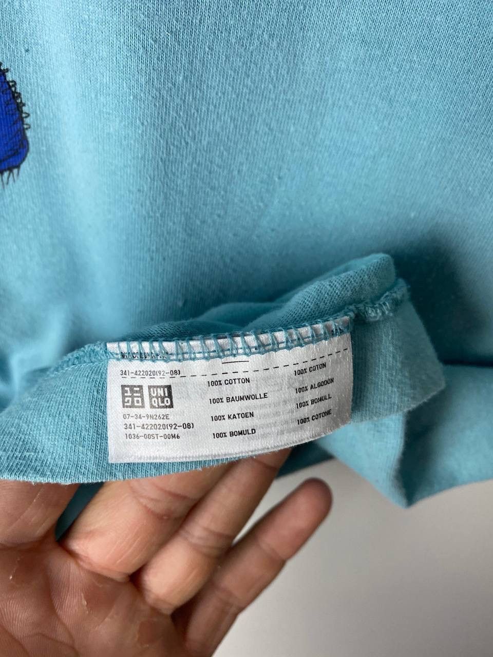Uniqlo Uniqlo Kaws Uniqlo t-shirt size XS Size US XS / EU 42 / 0 - 4 Thumbnail