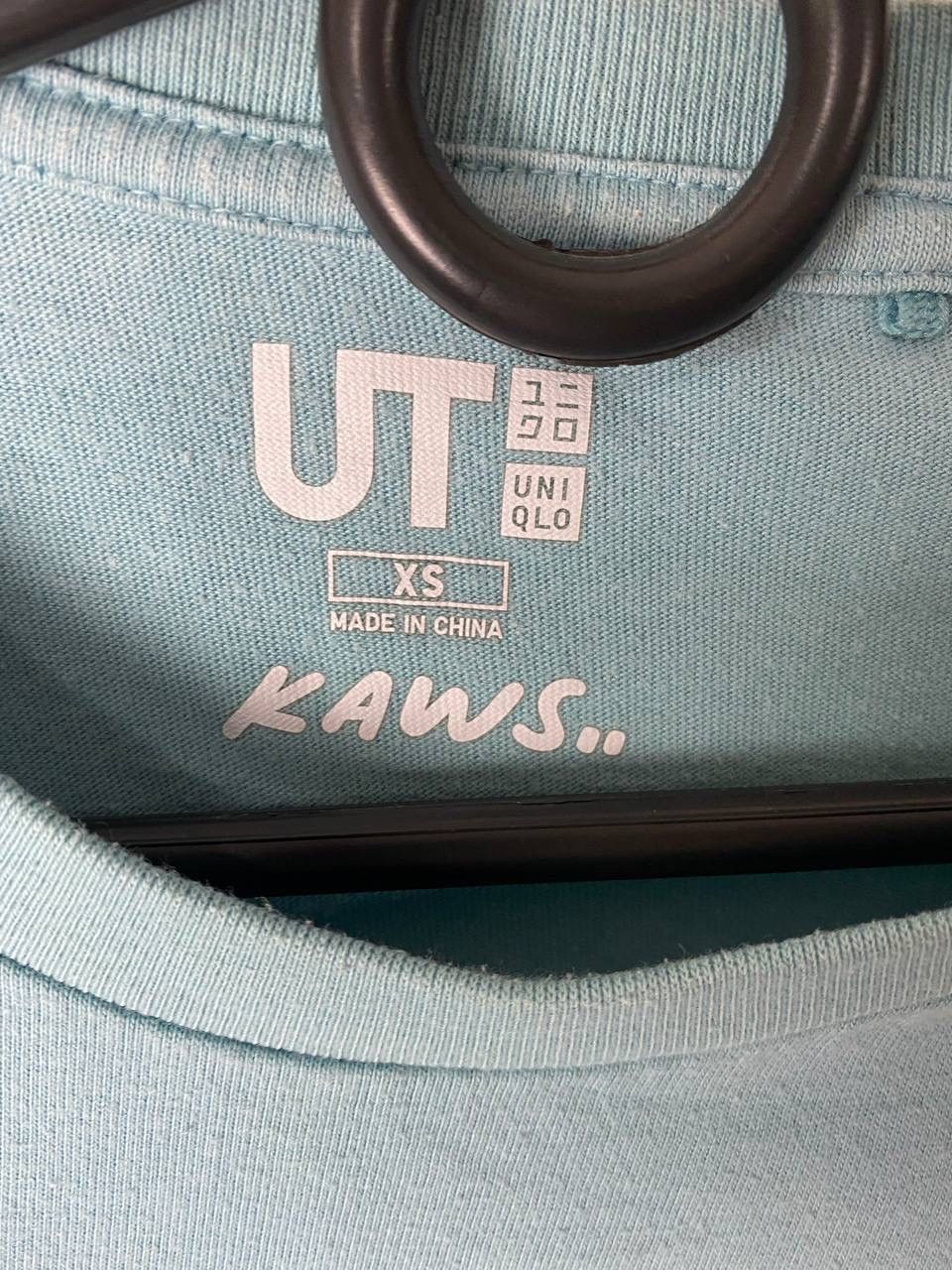 Uniqlo Uniqlo Kaws Uniqlo t-shirt size XS Size US XS / EU 42 / 0 - 3 Thumbnail
