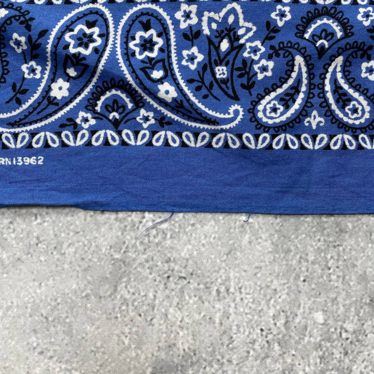 Vintage Vintage Blue White Paisley Bandana Made In USA Size ONE SIZE - 8 Thumbnail