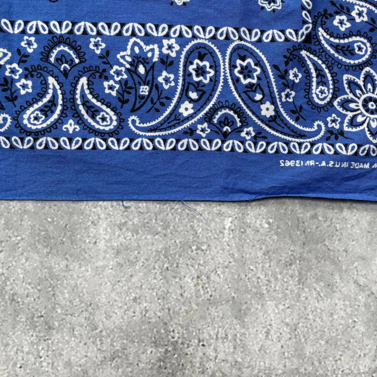 Vintage Vintage Blue White Paisley Bandana Made In USA Size ONE SIZE - 12 Thumbnail