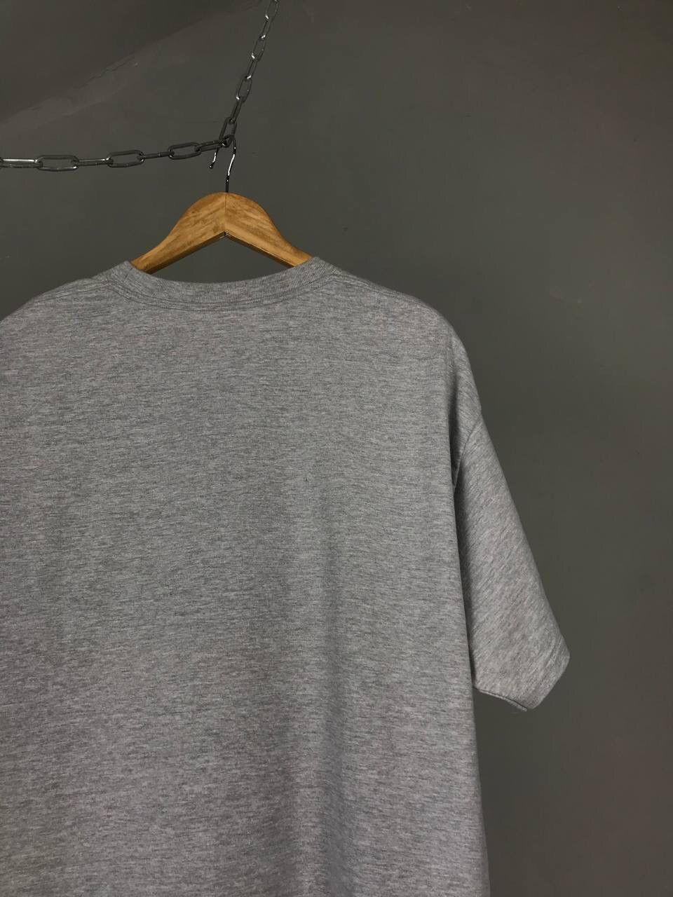 Disney × Hanes × Vintage Season’s Screaming Vintage Disney Hanes movie tee Size US XL / EU 56 / 4 - 6 Thumbnail