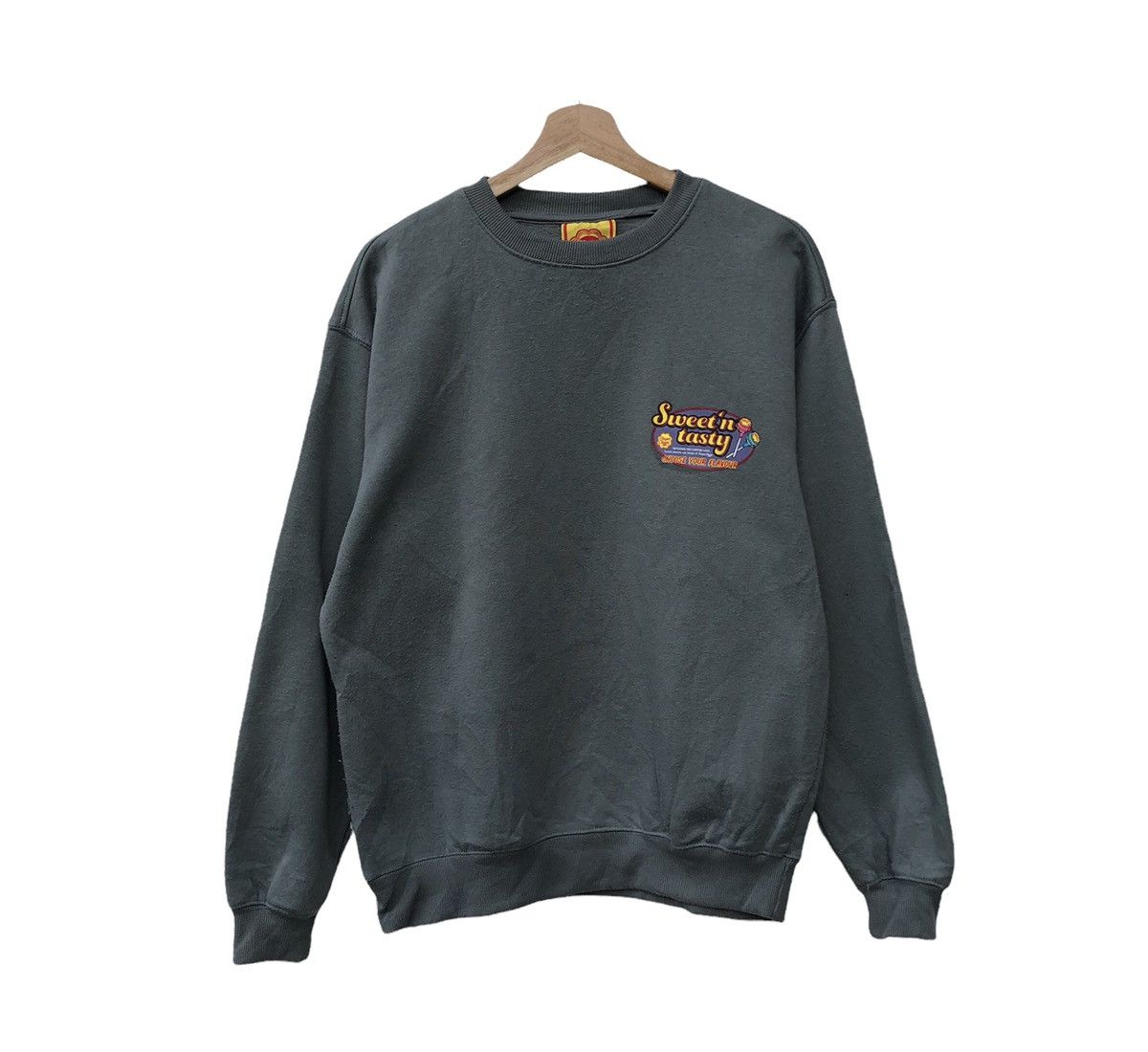 Japanese Brand SWEET N TASTY CHUPA CHIPS CANDY SWEATSHIRTS Size US L / EU 52-54 / 3 - 2 Thumbnail
