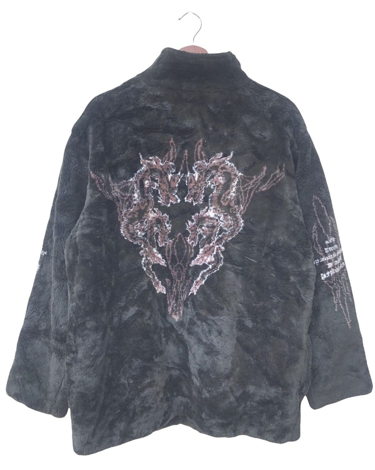 Japanese Brand Japanese brand deep pile printed dragon Size US L / EU 52-54 / 3 - 2 Thumbnail