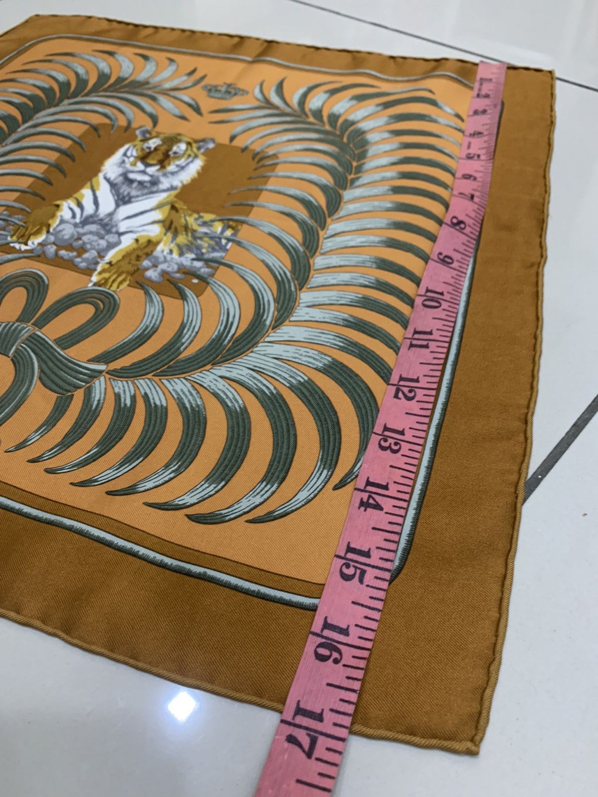Hermes HERMES TIGER ROYAL SILK HANDKERCHIEF Size ONE SIZE - 2 Thumbnail