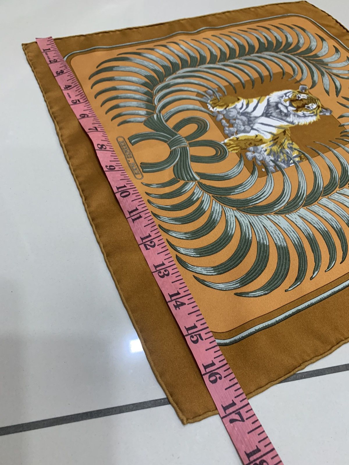 Hermes HERMES TIGER ROYAL SILK HANDKERCHIEF Size ONE SIZE - 3 Thumbnail