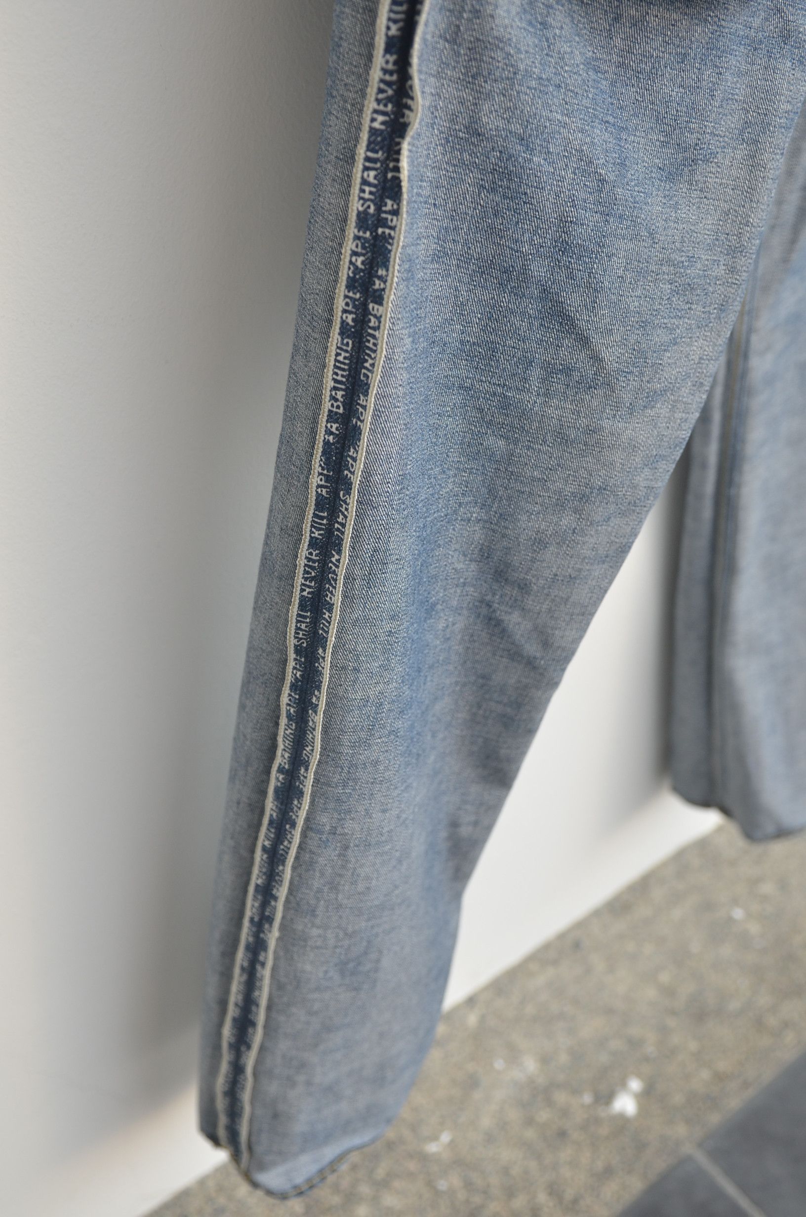 Bape OG BAPE SELVEDGE DENIM SIZE M MADE IN JAPAN Size US 32 / EU 48 - 15 Thumbnail
