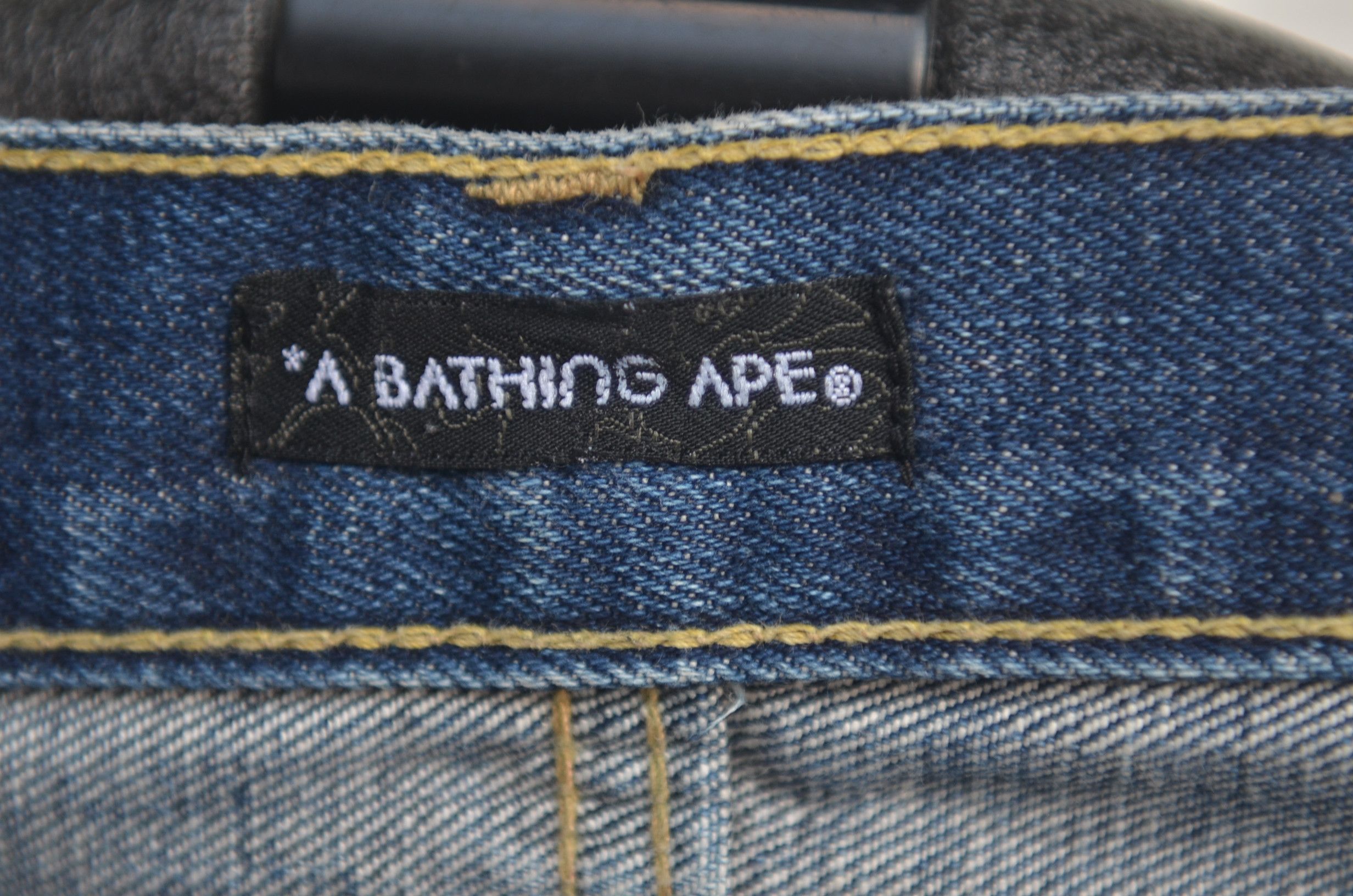 Bape OG BAPE SELVEDGE DENIM SIZE M MADE IN JAPAN Size US 32 / EU 48 - 17 Thumbnail