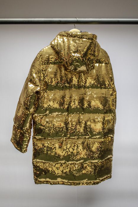 H&m moschino gold discount sequin puffer jacket