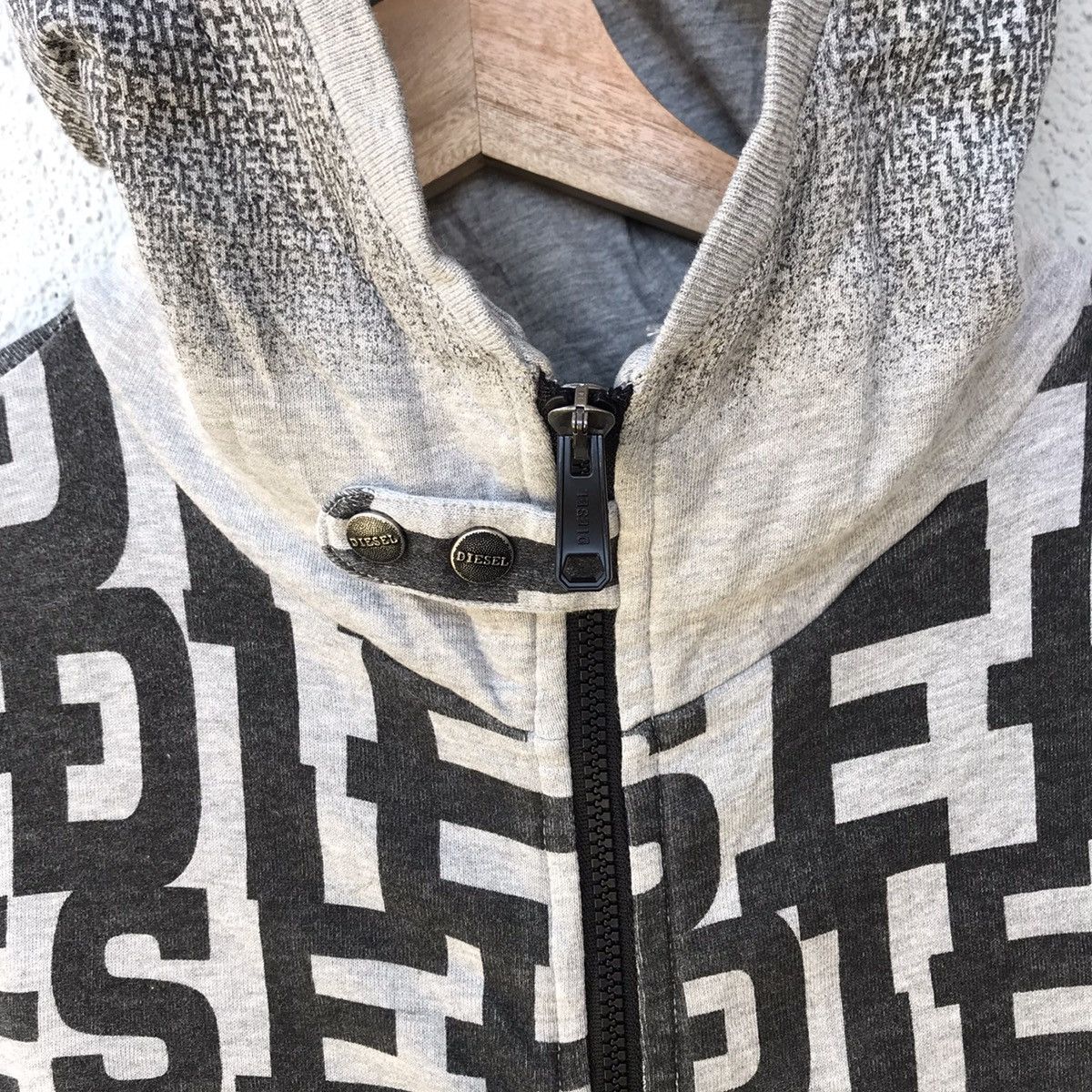 Diesel Vintage Diesel Monogram Long Hoodie Sweater Size US S / EU 44-46 / 1 - 7 Thumbnail