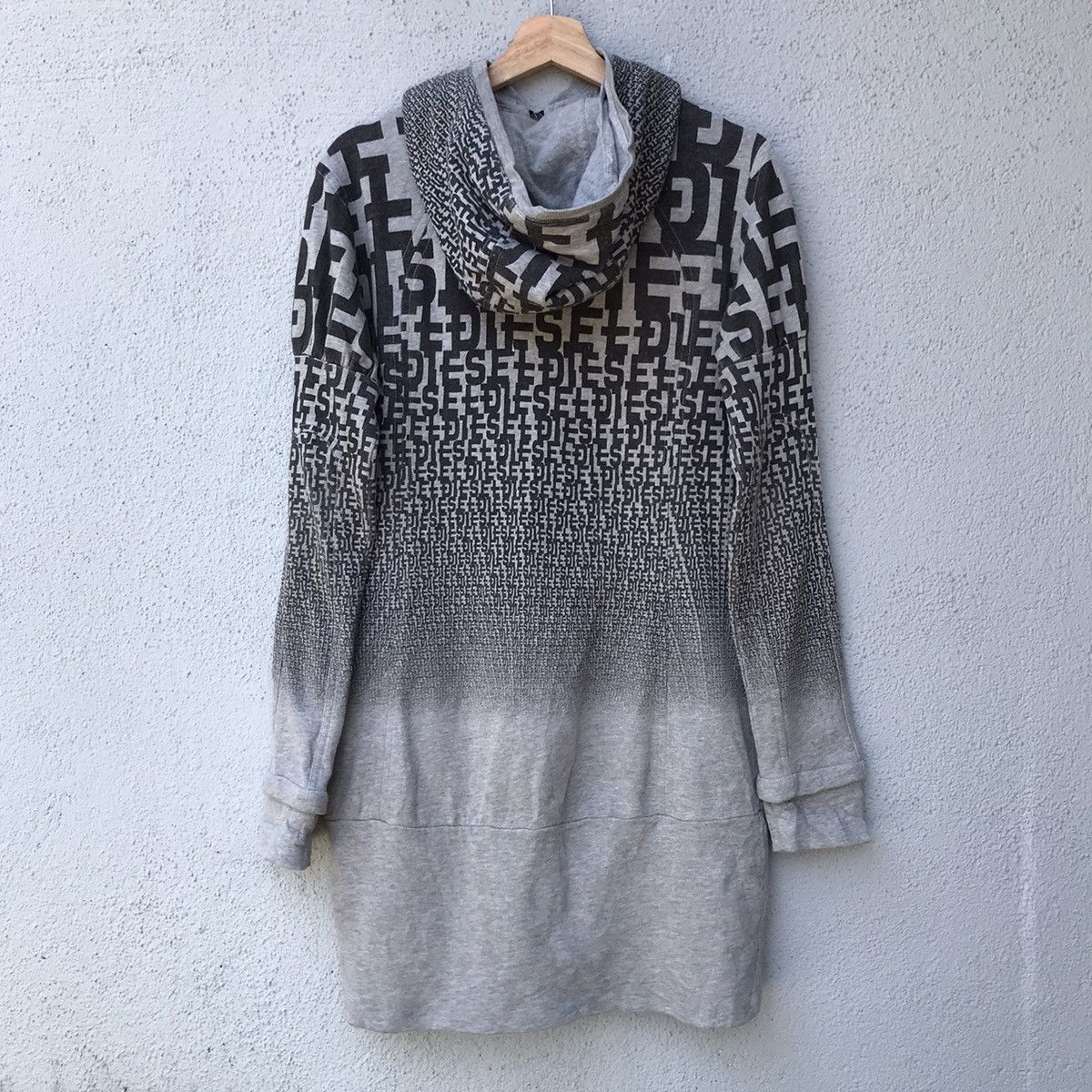 Diesel Vintage Diesel Monogram Long Hoodie Sweater Size US S / EU 44-46 / 1 - 14 Thumbnail