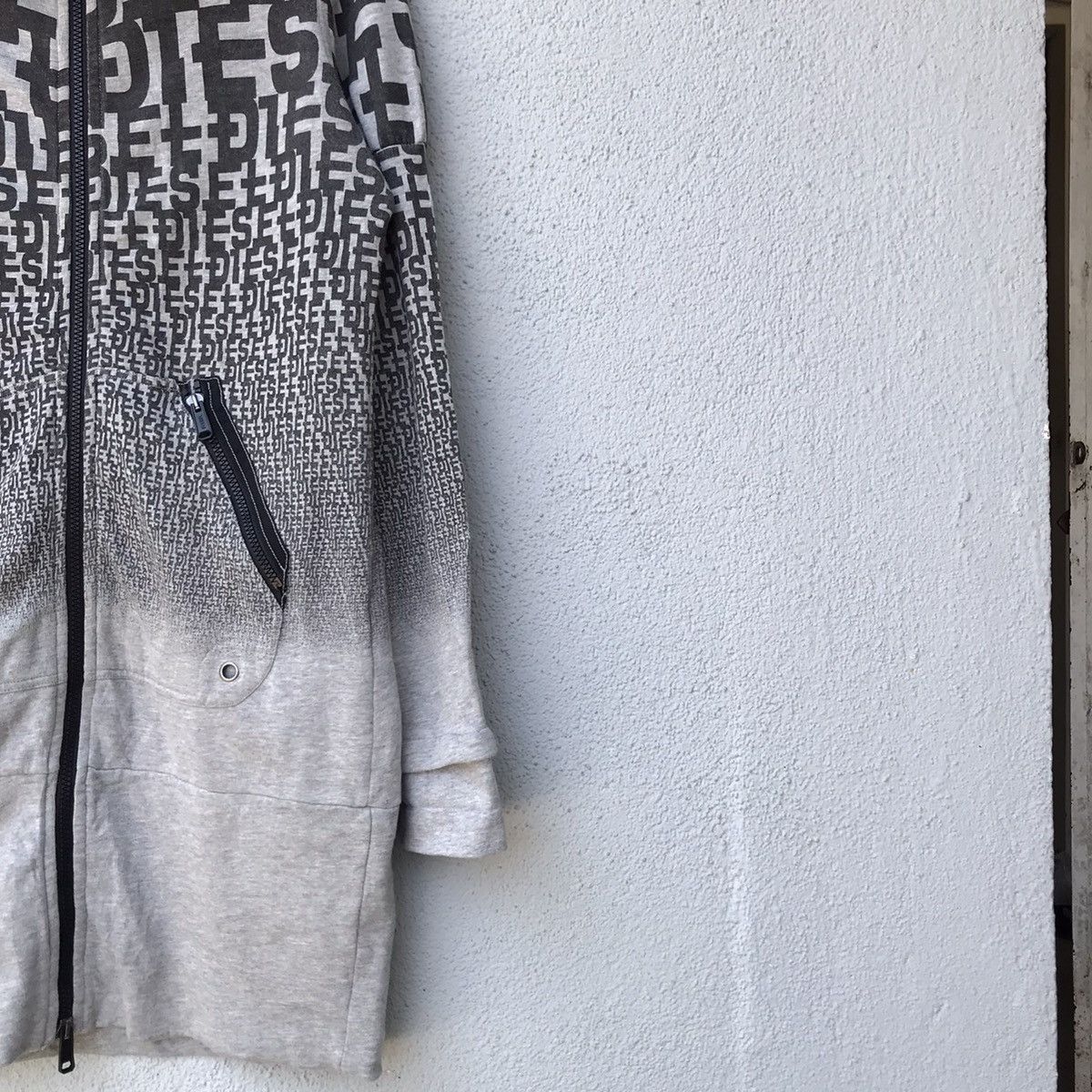 Diesel Vintage Diesel Monogram Long Hoodie Sweater Size US S / EU 44-46 / 1 - 5 Thumbnail