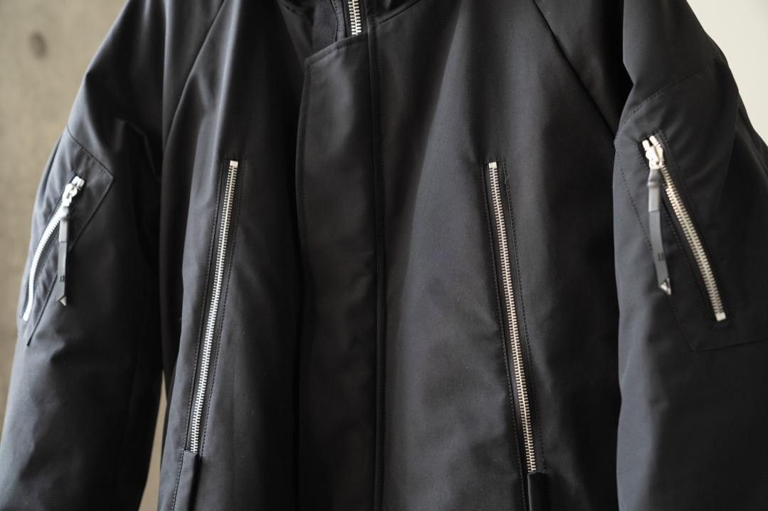 11 By Boris Bidjan Saberi [NEW] 11 BY BORIS BIDJAN SABERI J20-F-1317 Size US XS / EU 42 / 0 - 10 Thumbnail