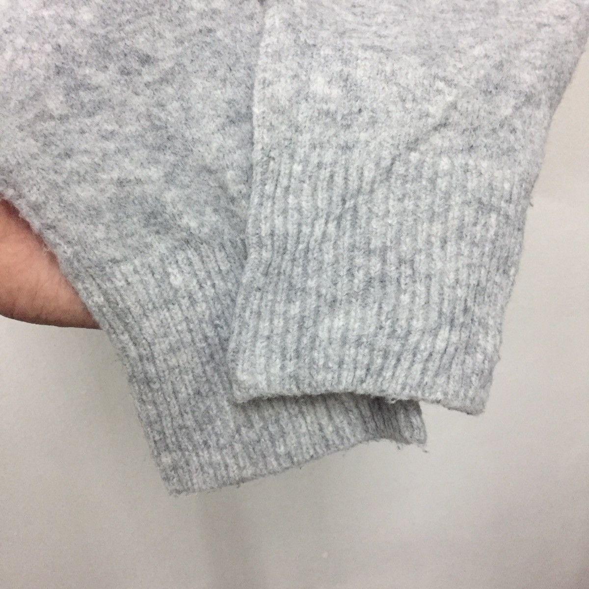 JW Anderson × Uniqlo J.W Anderson X Uniqlo Sweatshirt Size US XL / EU 56 / 4 - 6 Thumbnail