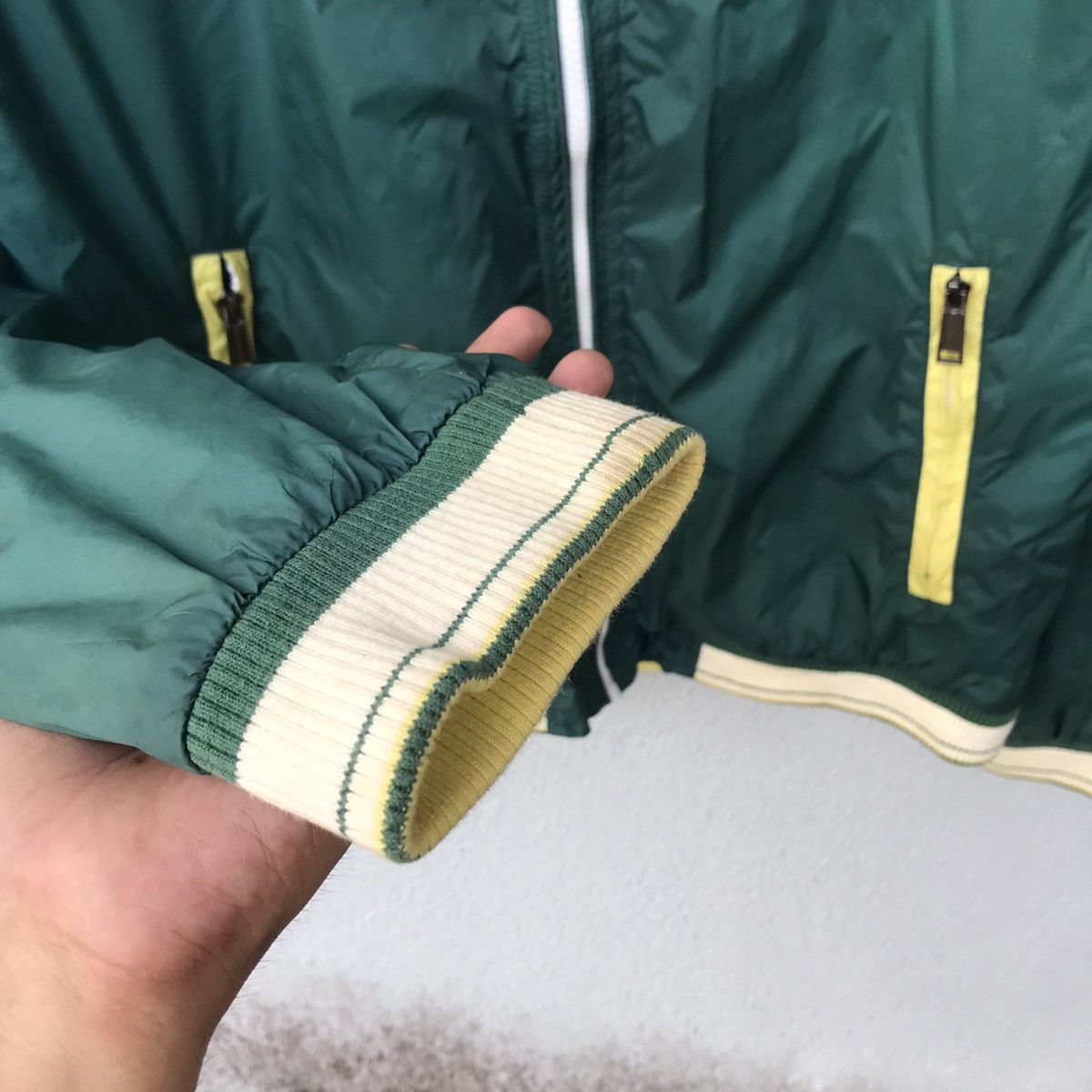 Dsquared2 Vintage Green Dsquared2 Embroidery Logo Jacket/windbreaker Size US M / EU 48-50 / 2 - 6 Thumbnail