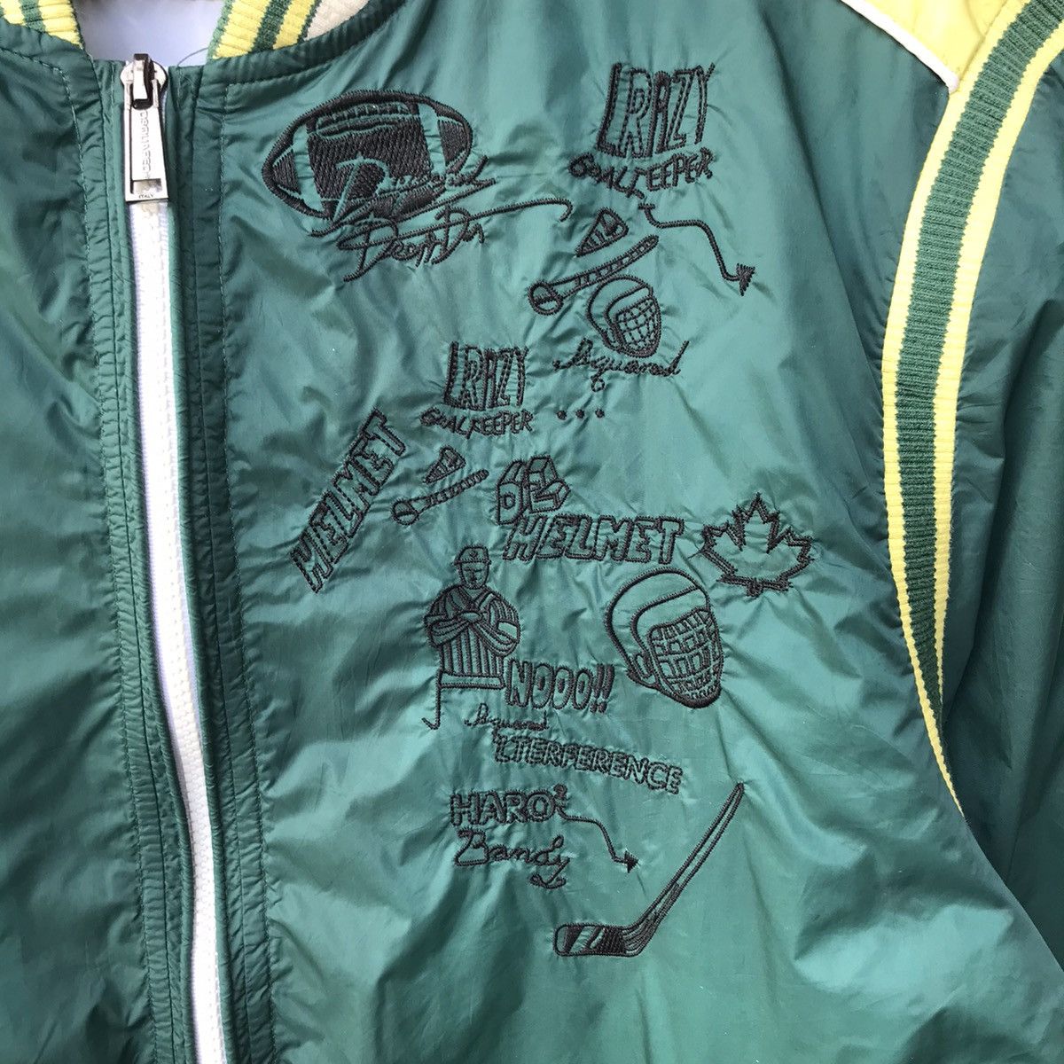 Dsquared2 Vintage Green Dsquared2 Embroidery Logo Jacket/windbreaker Size US M / EU 48-50 / 2 - 7 Thumbnail