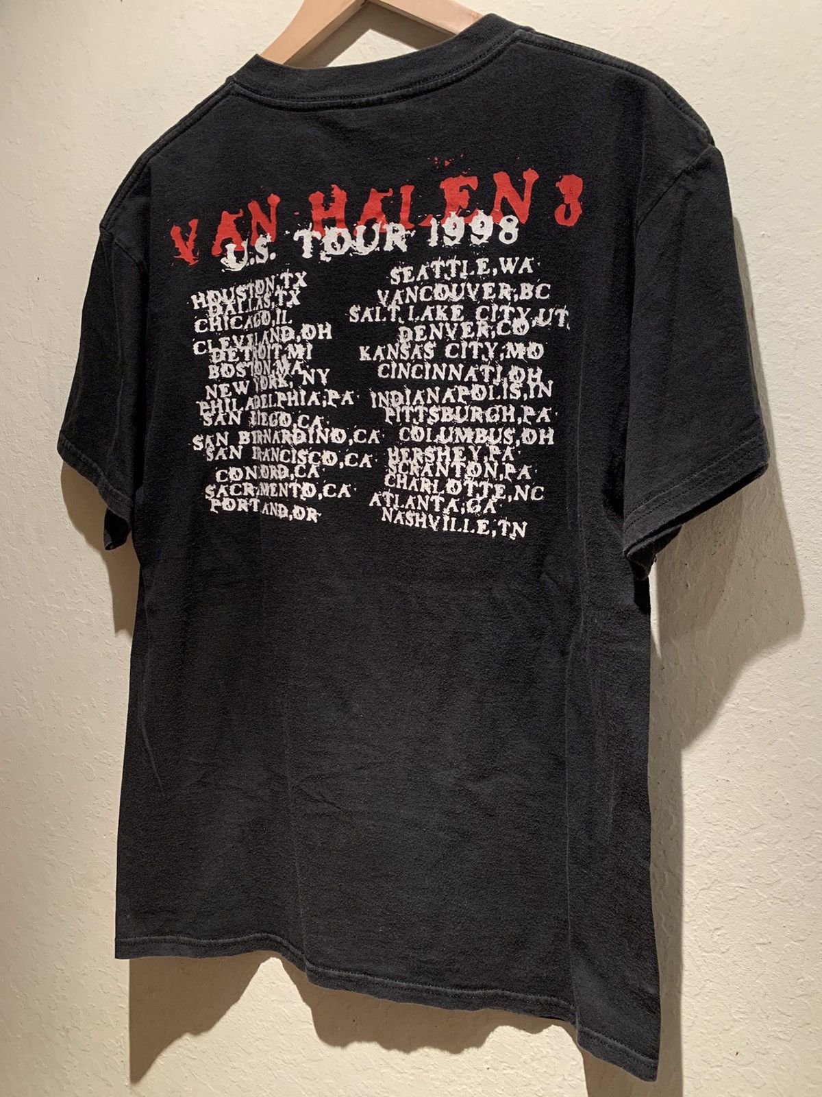 Band Tees *RARE* Vintage 90's Van Halen USA Tour Tultex Band T-Shirt L Size US L / EU 52-54 / 3 - 2 Thumbnail