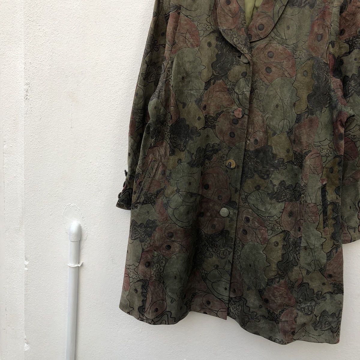 Japanese Brand VINTAGE LEATHER JACKET FLOWER FLORAL FULL PRINT LONG JACKET Size US M / EU 48-50 / 2 - 4 Thumbnail