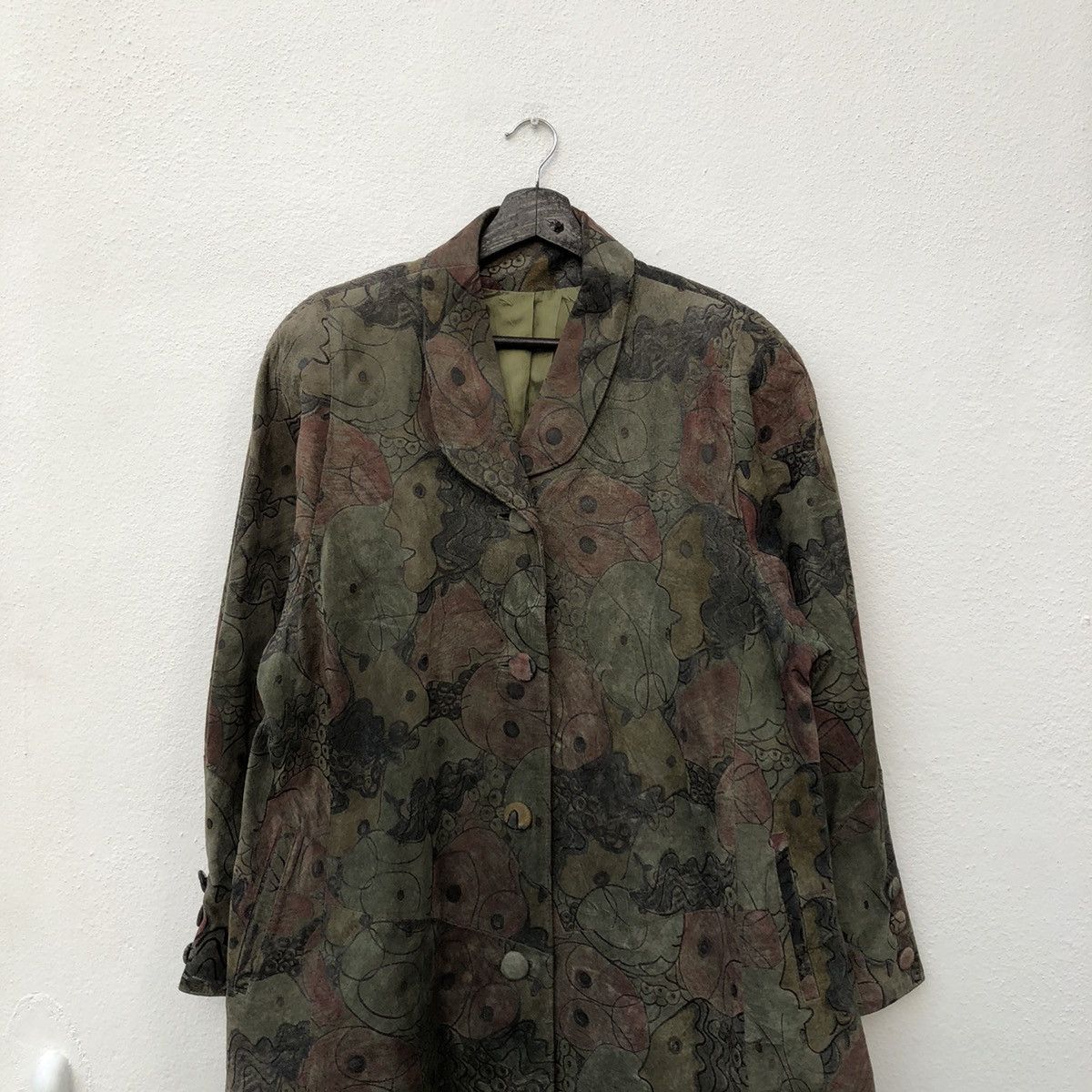 Japanese Brand VINTAGE LEATHER JACKET FLOWER FLORAL FULL PRINT LONG JACKET Size US M / EU 48-50 / 2 - 3 Thumbnail