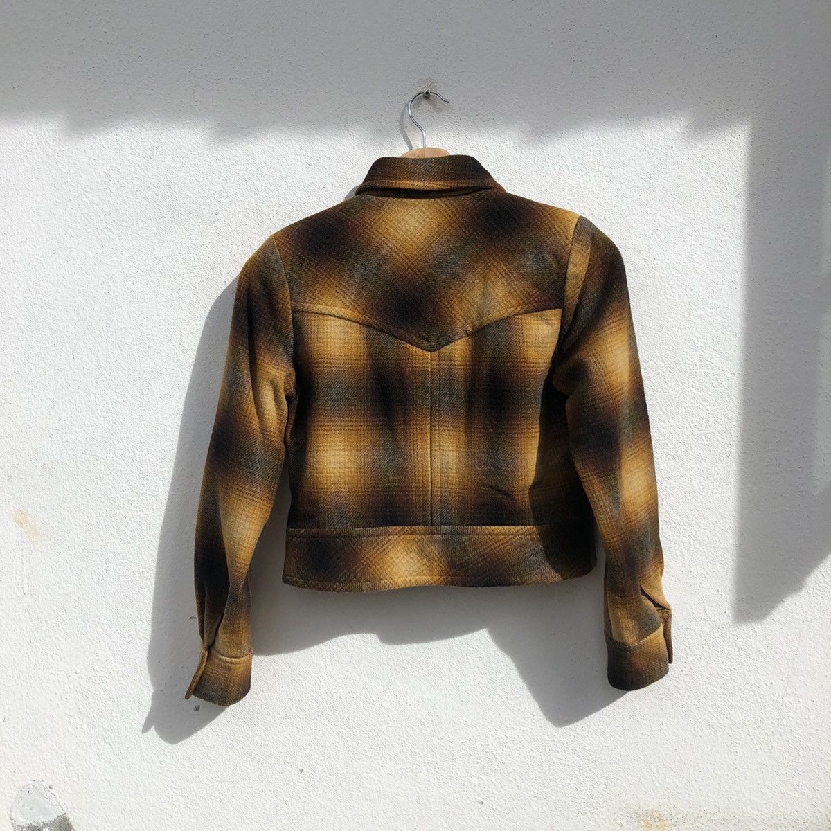 Japanese Brand VINTAGE CROPPED FLANNEL JACKET TARTAN DESIGN Size US S / EU 44-46 / 1 - 8 Thumbnail