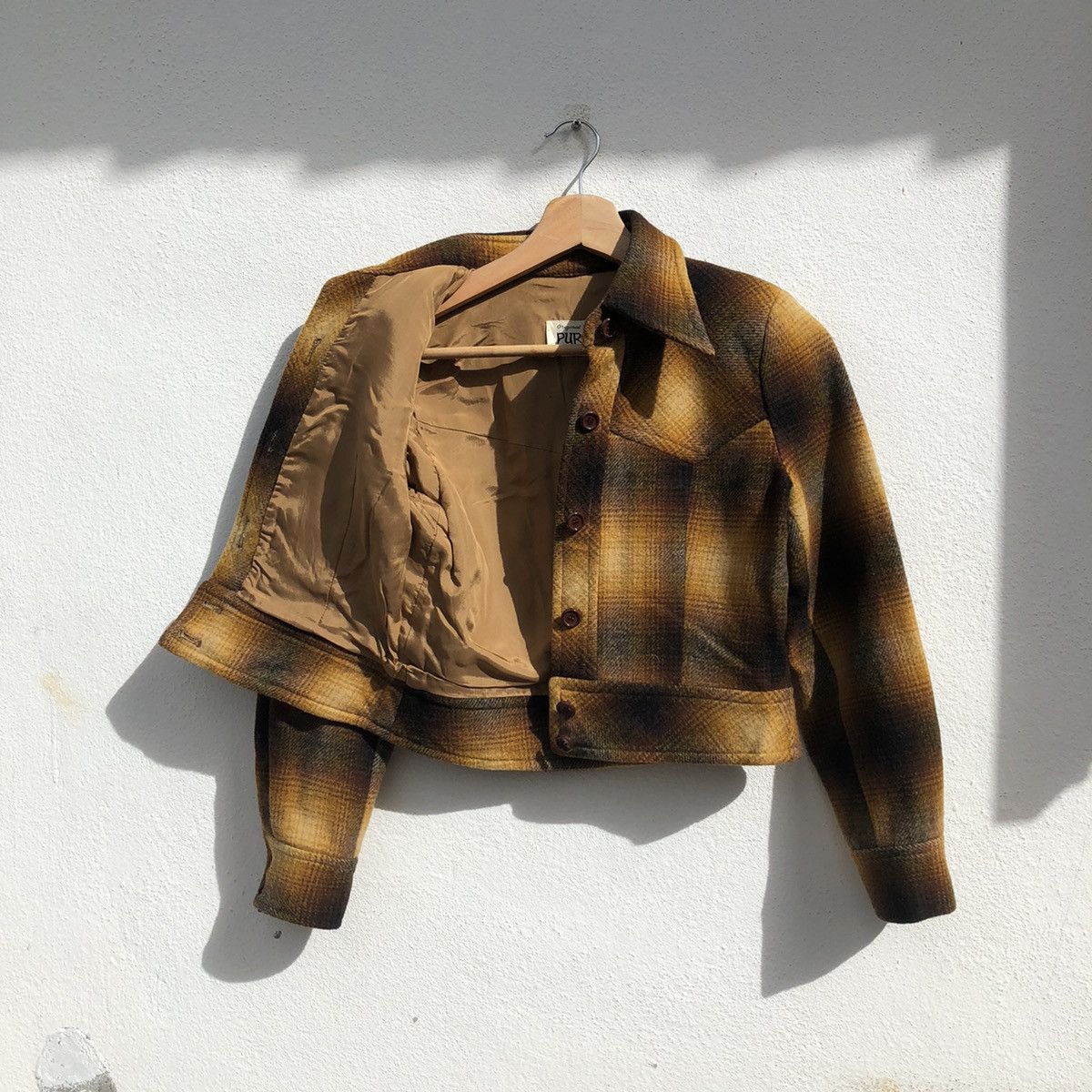 Japanese Brand VINTAGE CROPPED FLANNEL JACKET TARTAN DESIGN Size US S / EU 44-46 / 1 - 9 Thumbnail