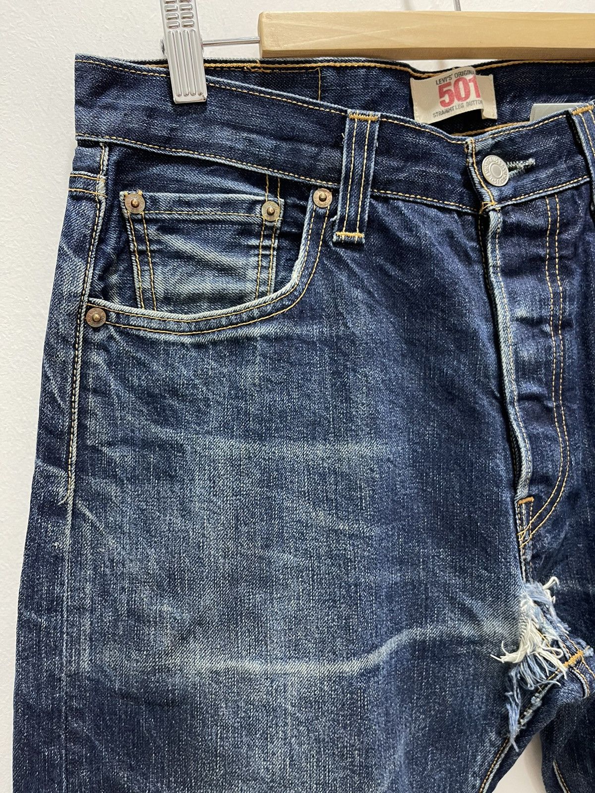 Levi's × Levi's Vintage Clothing LEVI’S 501 NON SELVEDGE RIPPED DISTRESSED DENIM JEANS Size US 31 - 8 Thumbnail