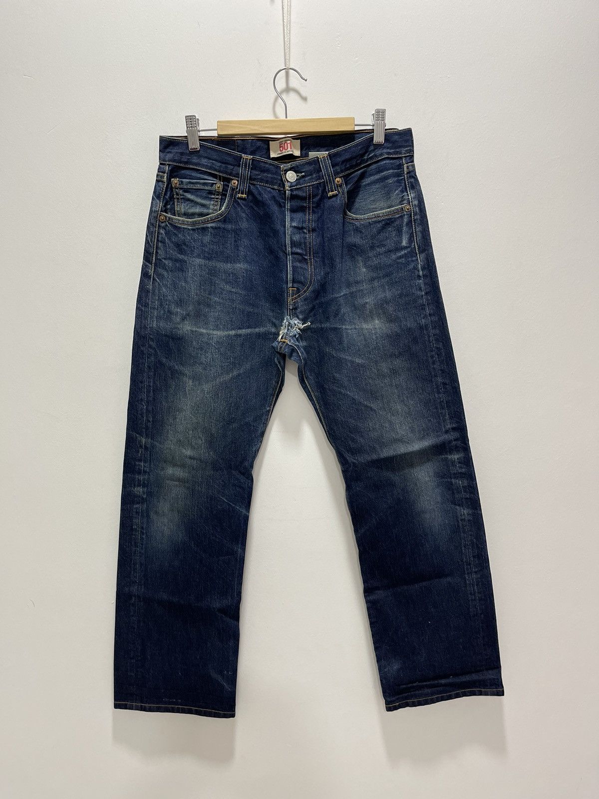 Levi's × Levi's Vintage Clothing LEVI’S 501 NON SELVEDGE RIPPED DISTRESSED DENIM JEANS Size US 31 - 6 Thumbnail