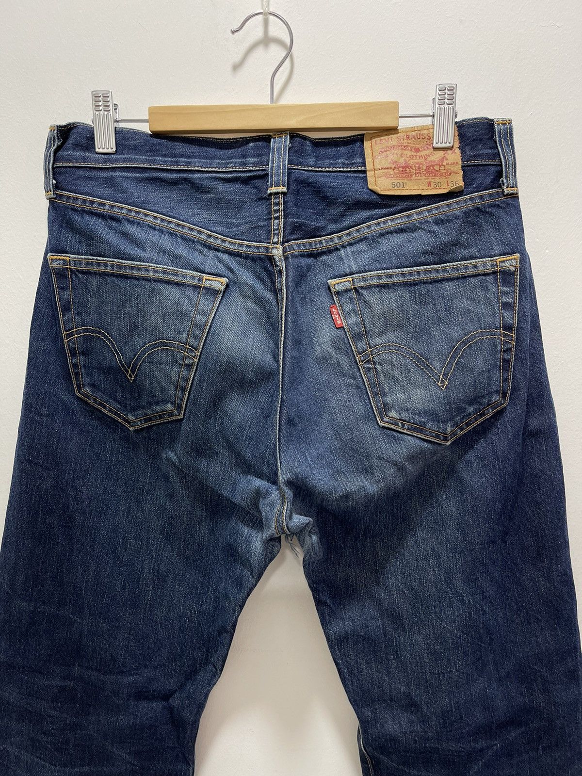 Levi's × Levi's Vintage Clothing LEVI’S 501 NON SELVEDGE RIPPED DISTRESSED DENIM JEANS Size US 31 - 5 Thumbnail