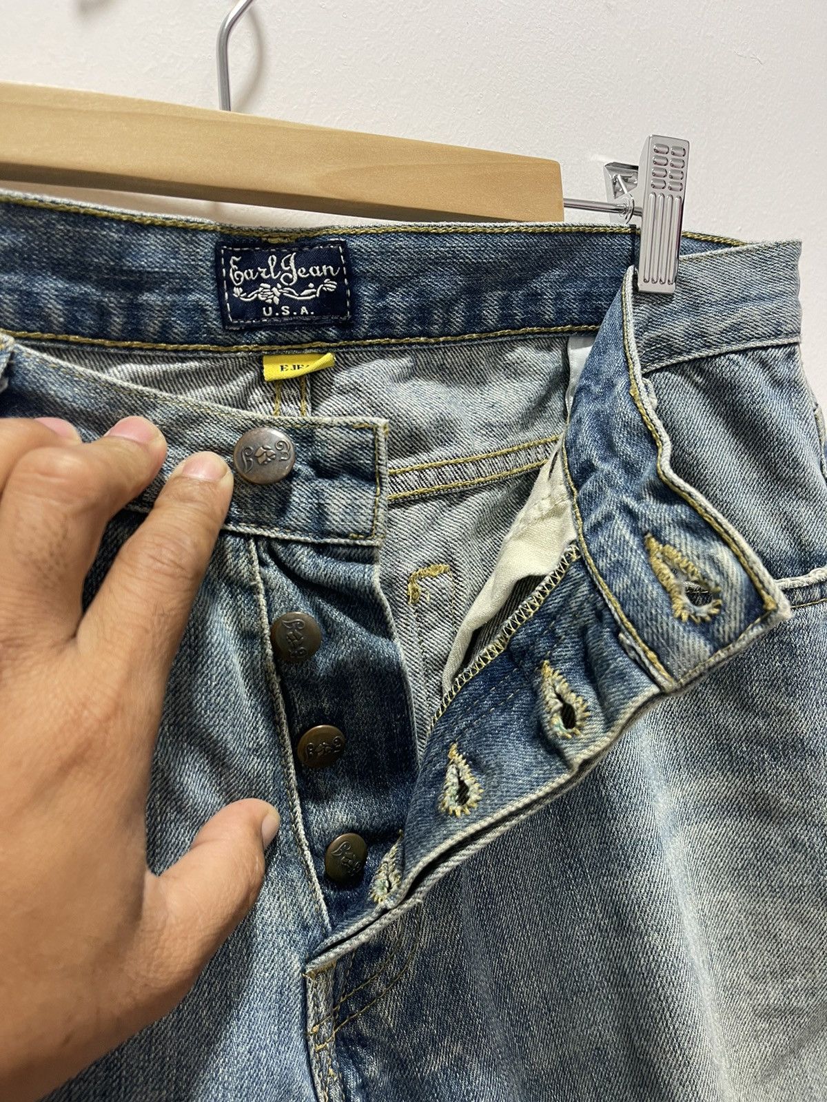 Earl Jeans VINTAGE EARL JEAN RIPS WASHED BLUE DISTRESSED DENIM Size US 30 / EU 46 - 8 Thumbnail