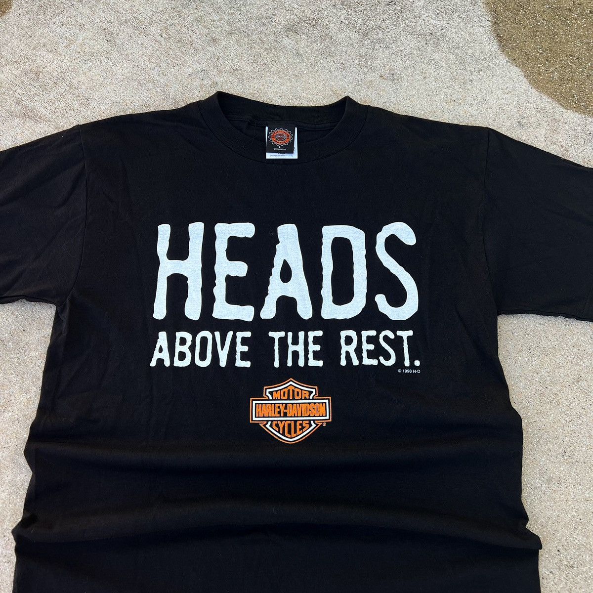Harley Davidson Vintage 1998 Harley Davidson Heads above the rest Tee Size US L / EU 52-54 / 3 - 2 Thumbnail